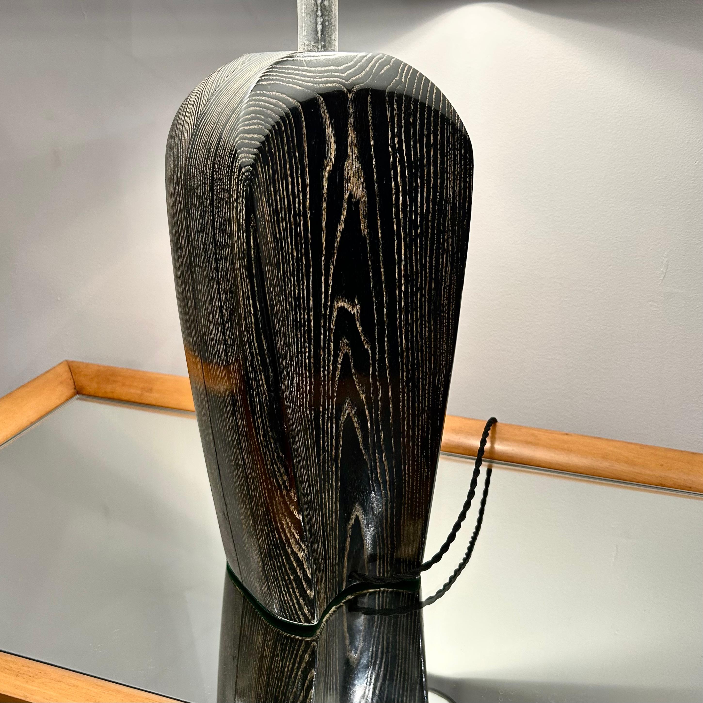 Tischlampe aus ebonisierter, keramisierter Eiche, USA 1970er im Angebot 2