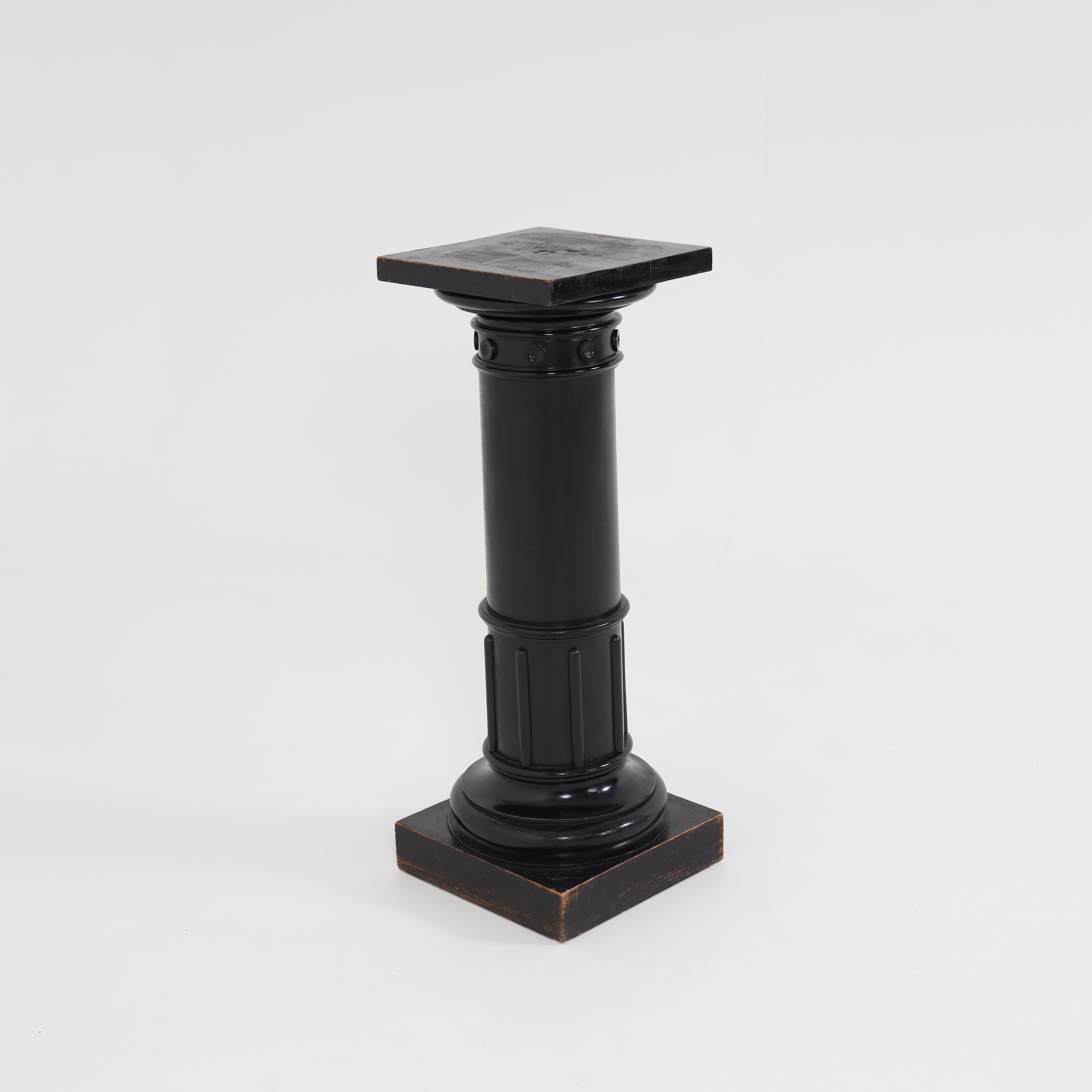 Ebonized Column, 19th Century In Good Condition In Greding, DE