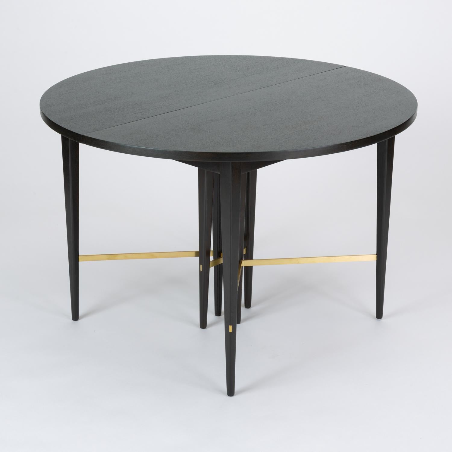 Ebonized Dining Table with Six Leaves by Paul McCobb for Calvin Furniture In Good Condition In Los Angeles, CA