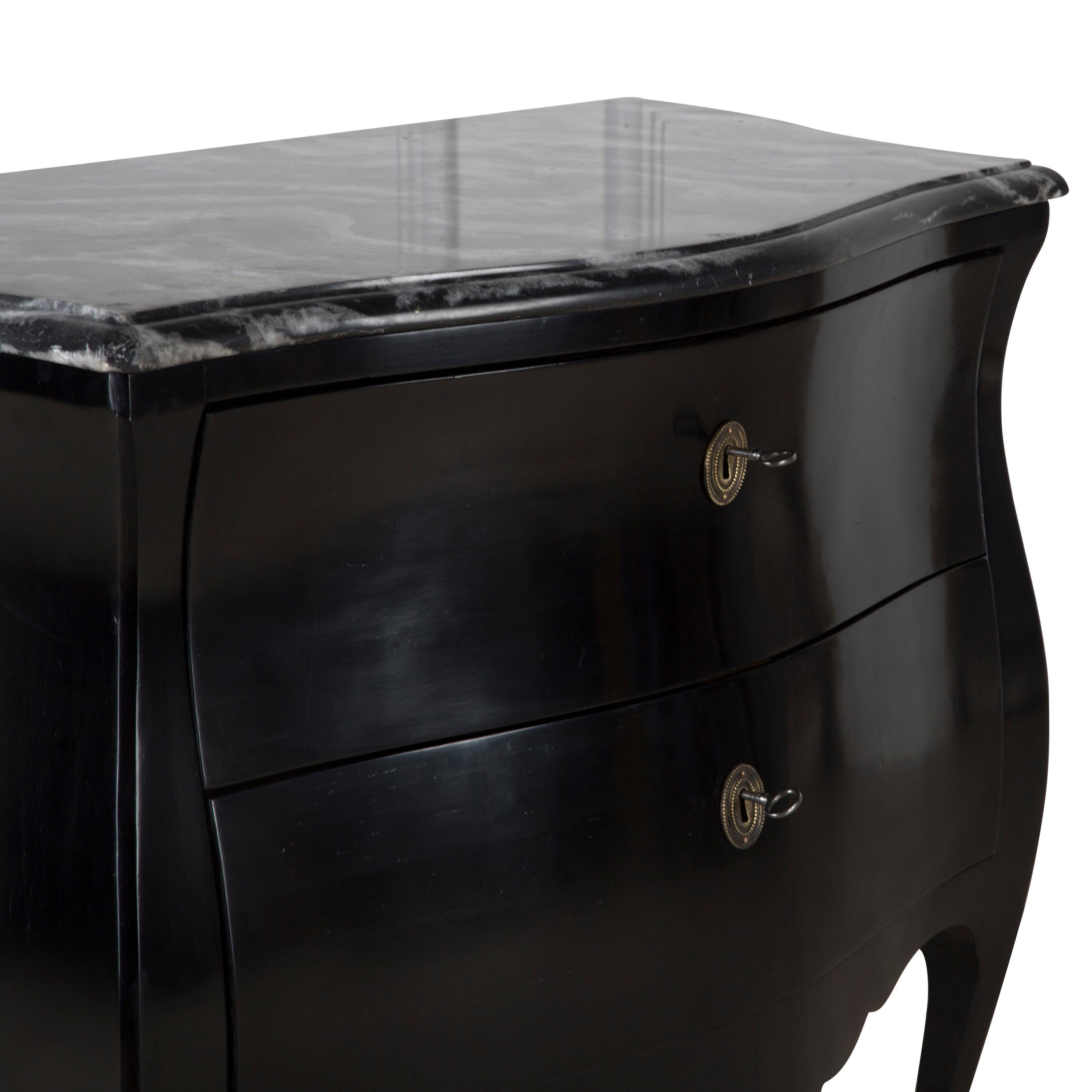 Ebonized French Bombe Commode In Good Condition In Gloucestershire, GB