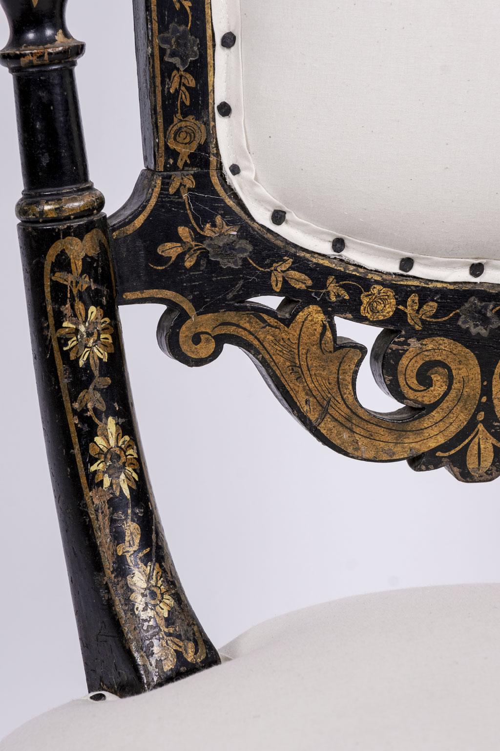 Hand-Carved Ebonized French Slipper in Gilt Chinoiserie Decoration