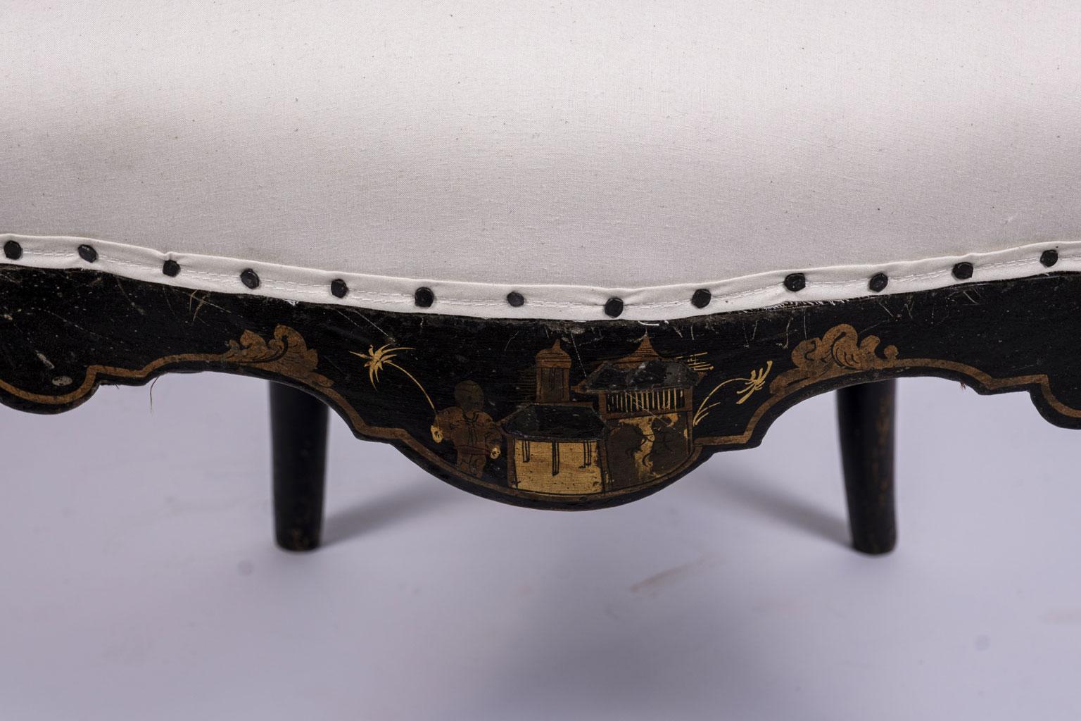 Mid-19th Century Ebonized French Slipper in Gilt Chinoiserie Decoration