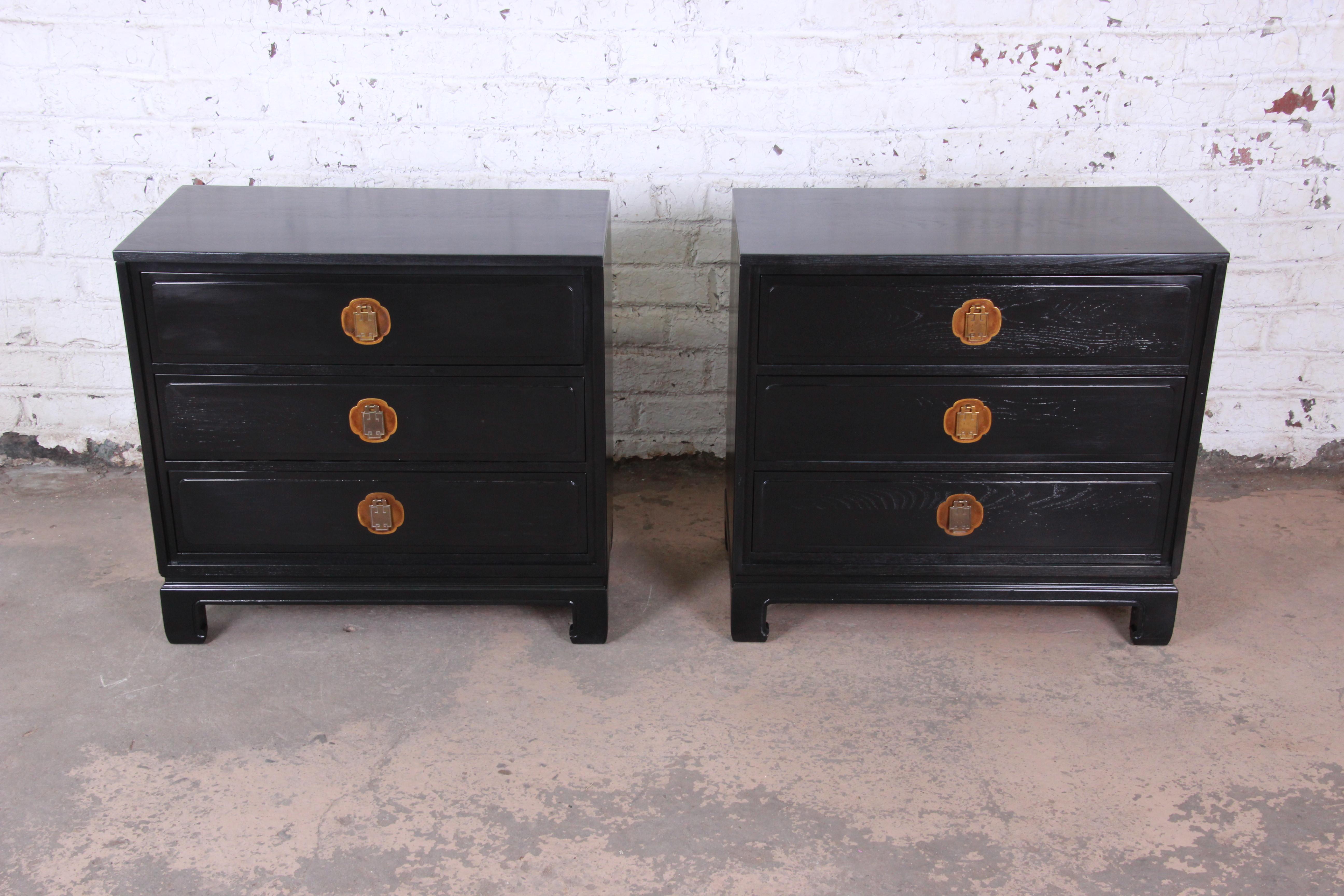 Mid-Century Modern Ebonized Hollywood Regency Chinoiserie Nightstands or Bachelor Chests, Pair