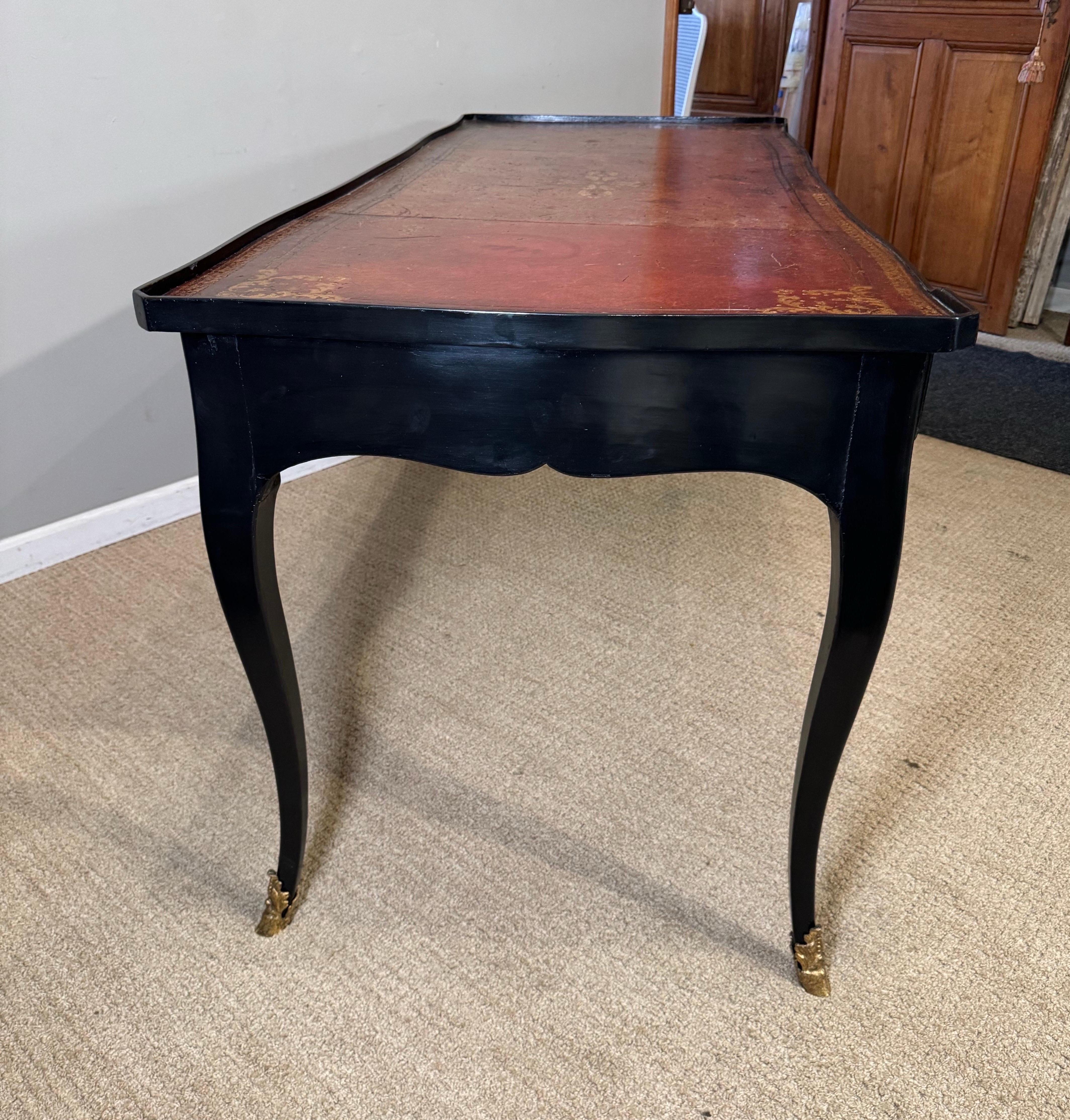 Ebonisiertes Leder oben Bureau Plat im Angebot 6