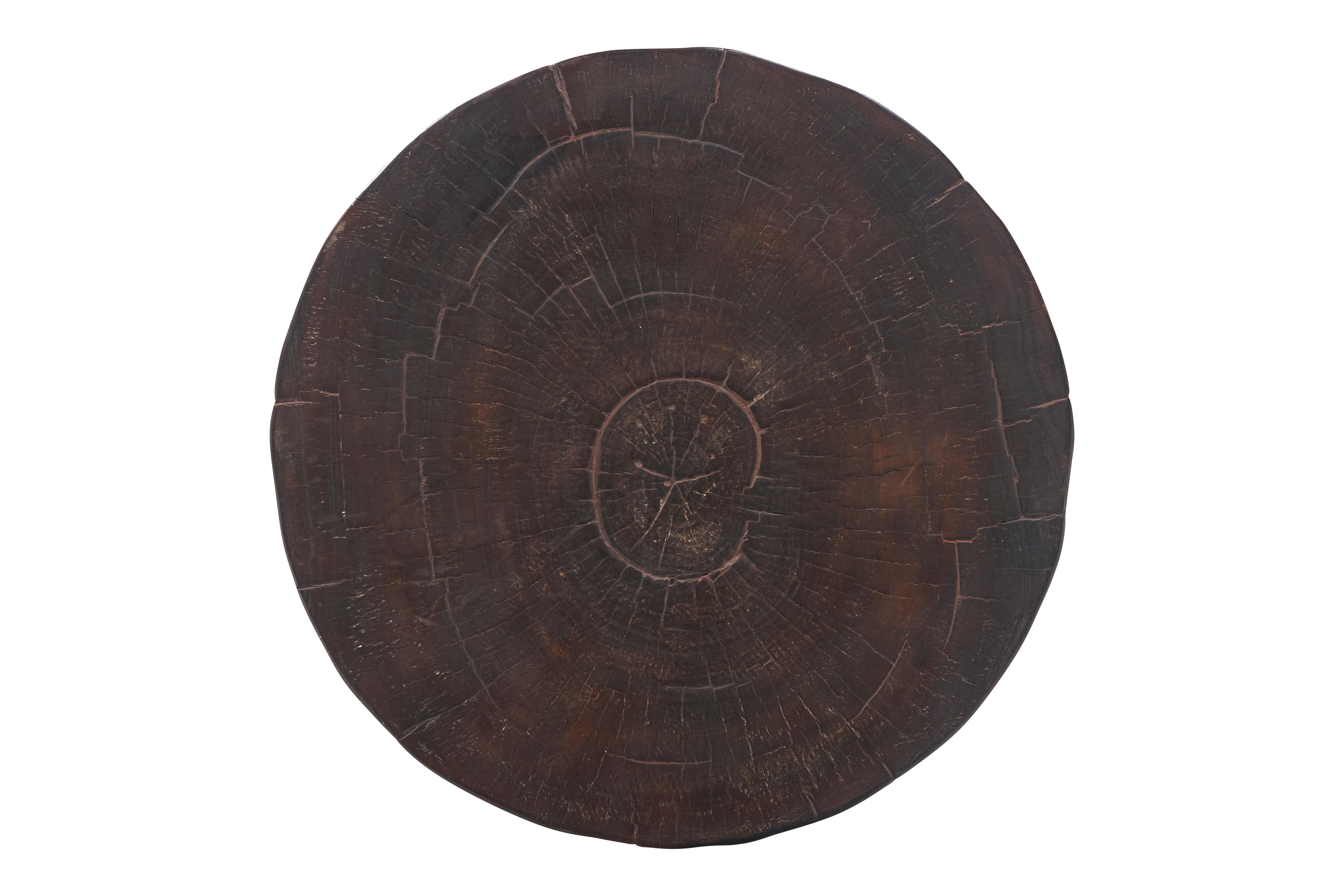 Mesa de tamaño cónico con patas de lichi ebonizado Madera en venta