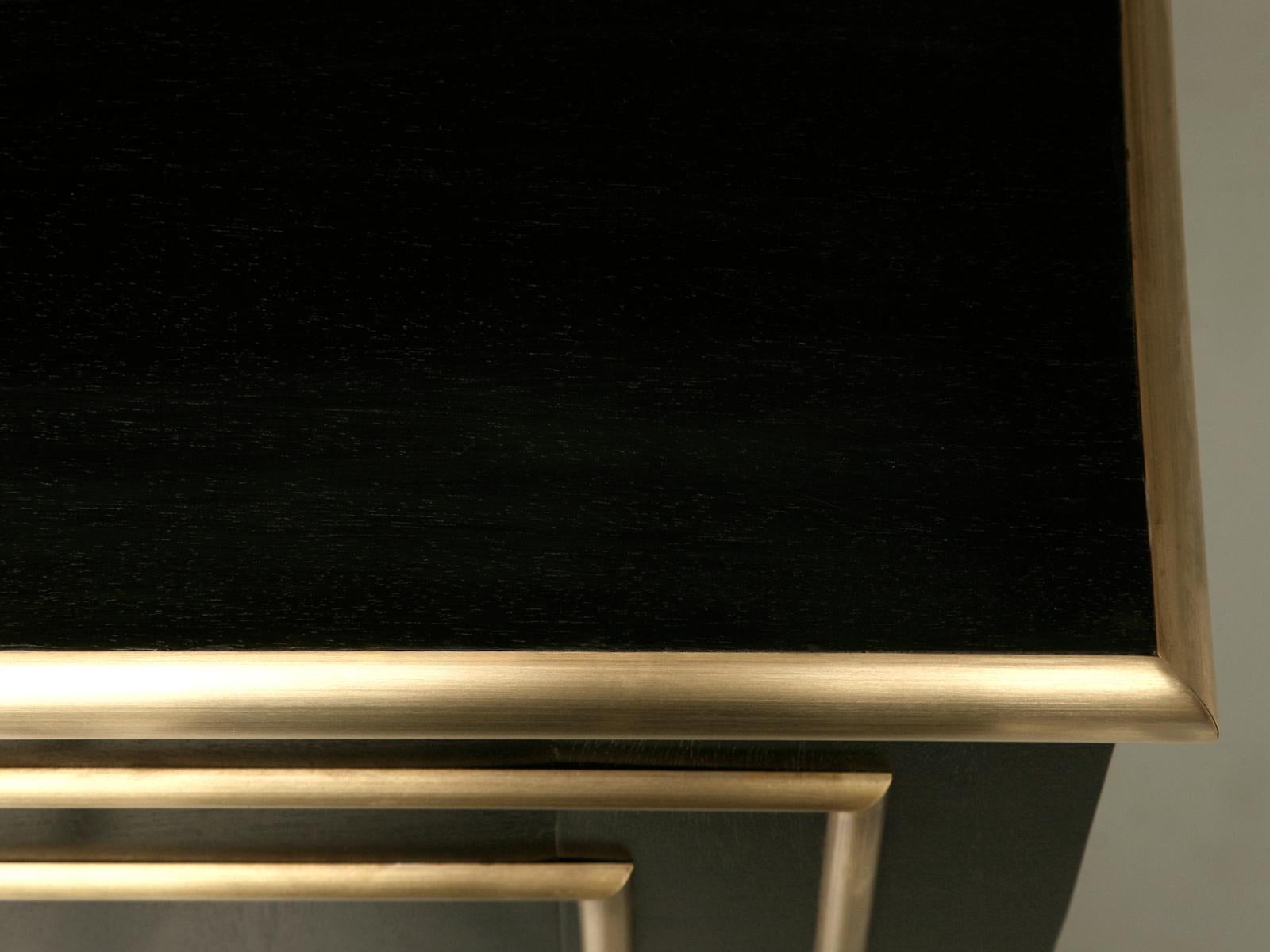 Ébénisé Buffet de style Directoire en acajou ébénisé avec garniture en bronze massif de toutes les dimensions en vente