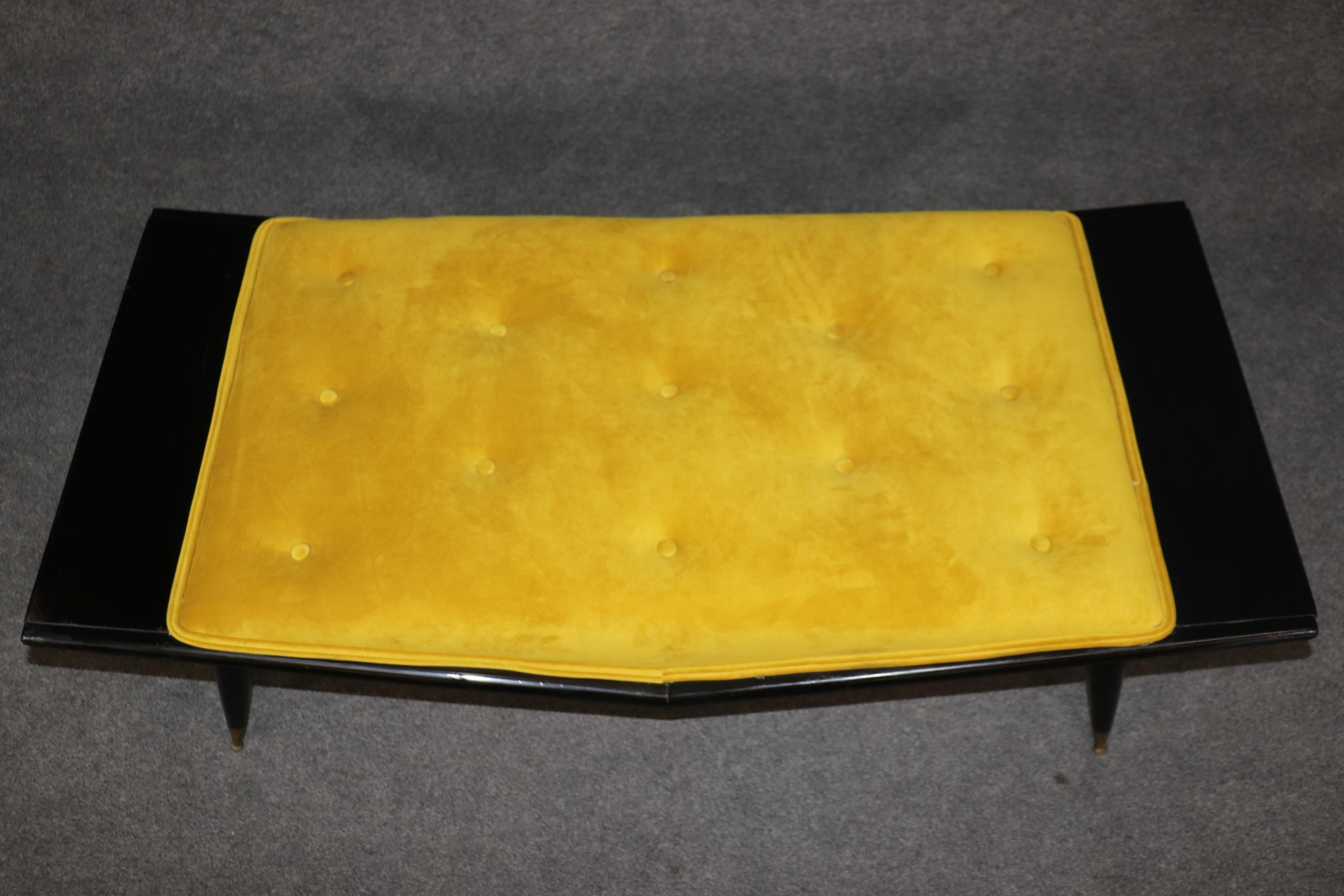 Ebonized Mid Century Modern Gio Ponti Style Bench With Tufted Upholstery In Good Condition In Swedesboro, NJ