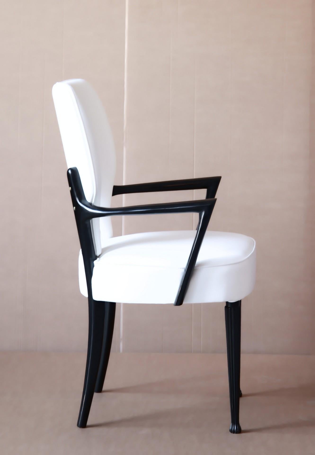 Mid-Century Modern Ebonized Modernist Armchair, Fiore leather upholstered. Great Design. Comfort 