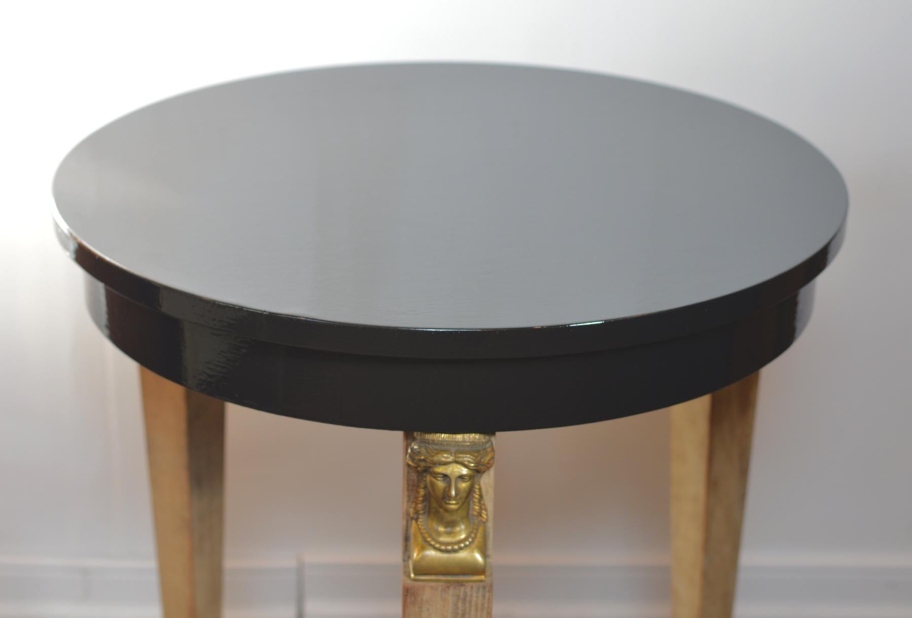 Ebonized Neoclassical Side Table by Baker For Sale 3