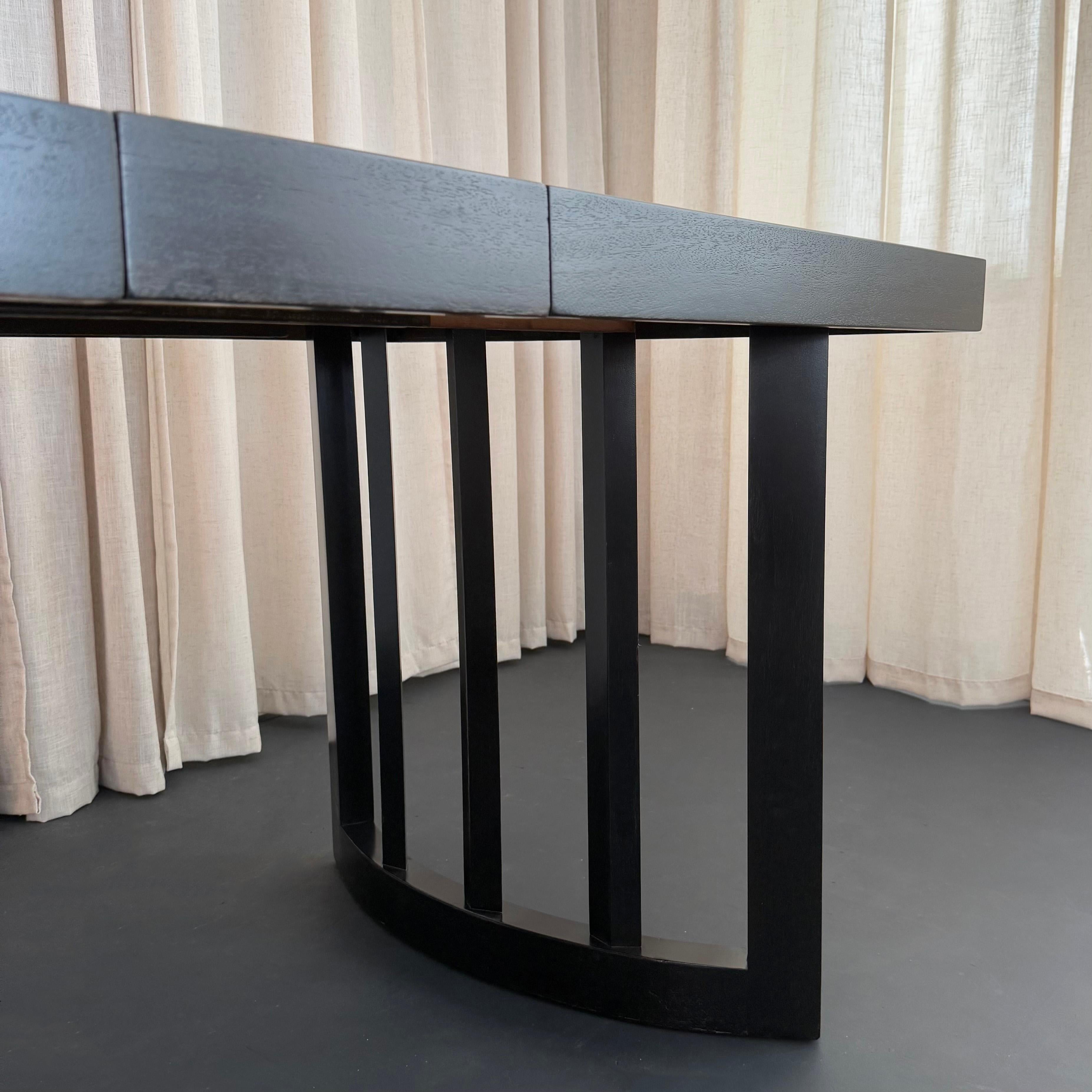 Ebonized Oak Extension Dining Table By Paul Laszlo For Brown Saltman in vendita 3