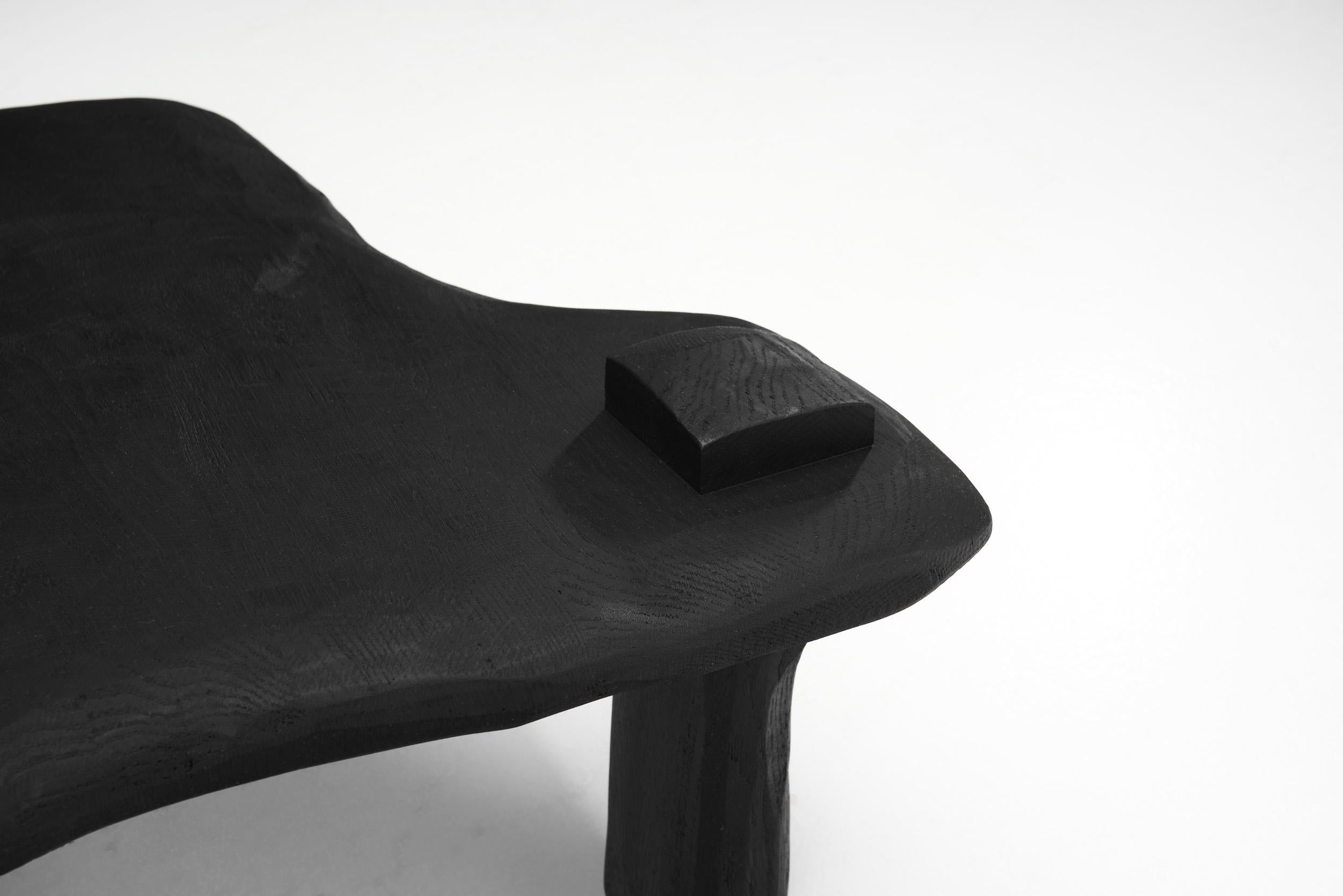 Chaise « P60 L » en chêne ébénisé de Robin Berrewaerts, Belgique 2022 en vente 5