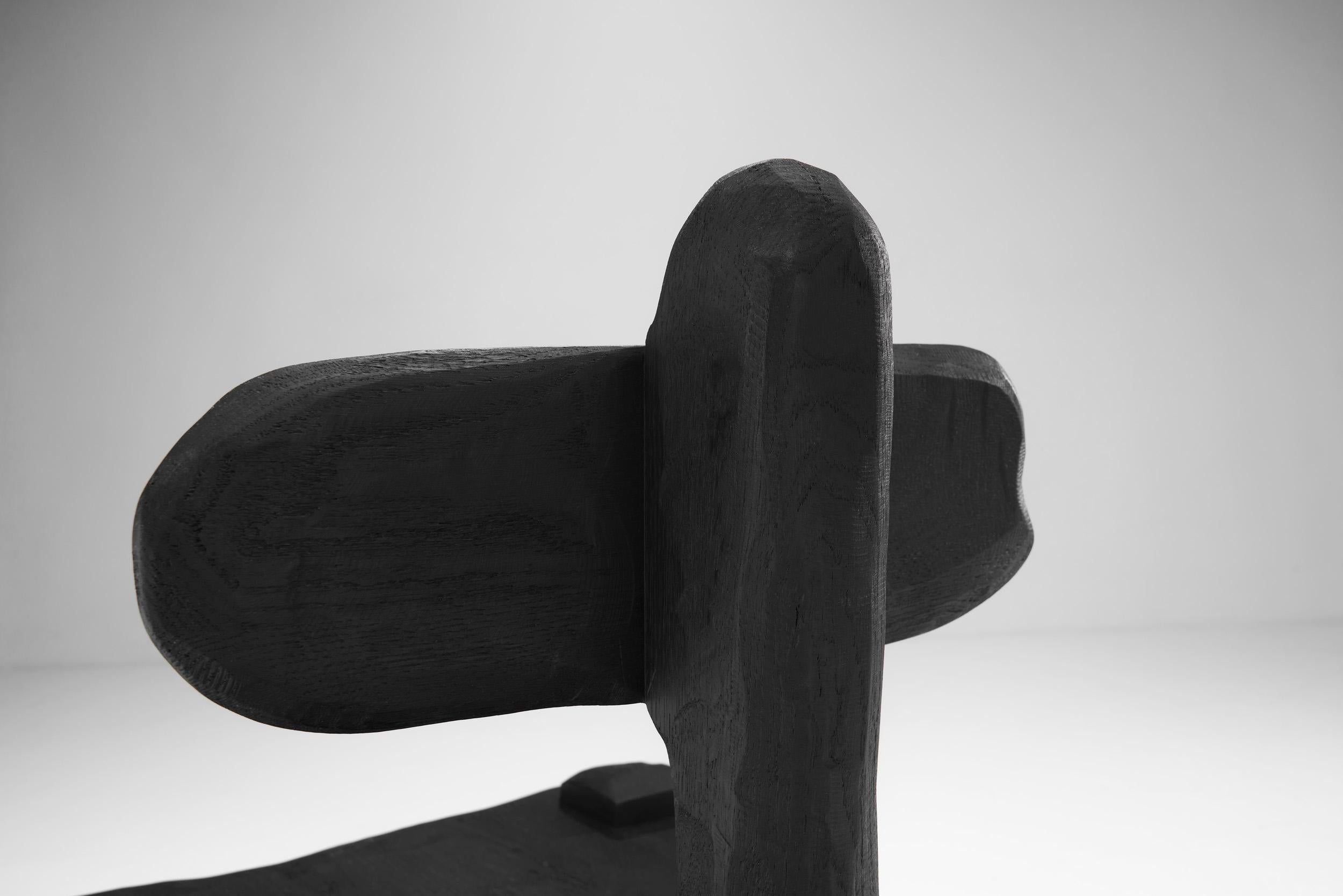Chaise « P60 L » en chêne ébénisé de Robin Berrewaerts, Belgique 2022 Neuf - En vente à Utrecht, NL