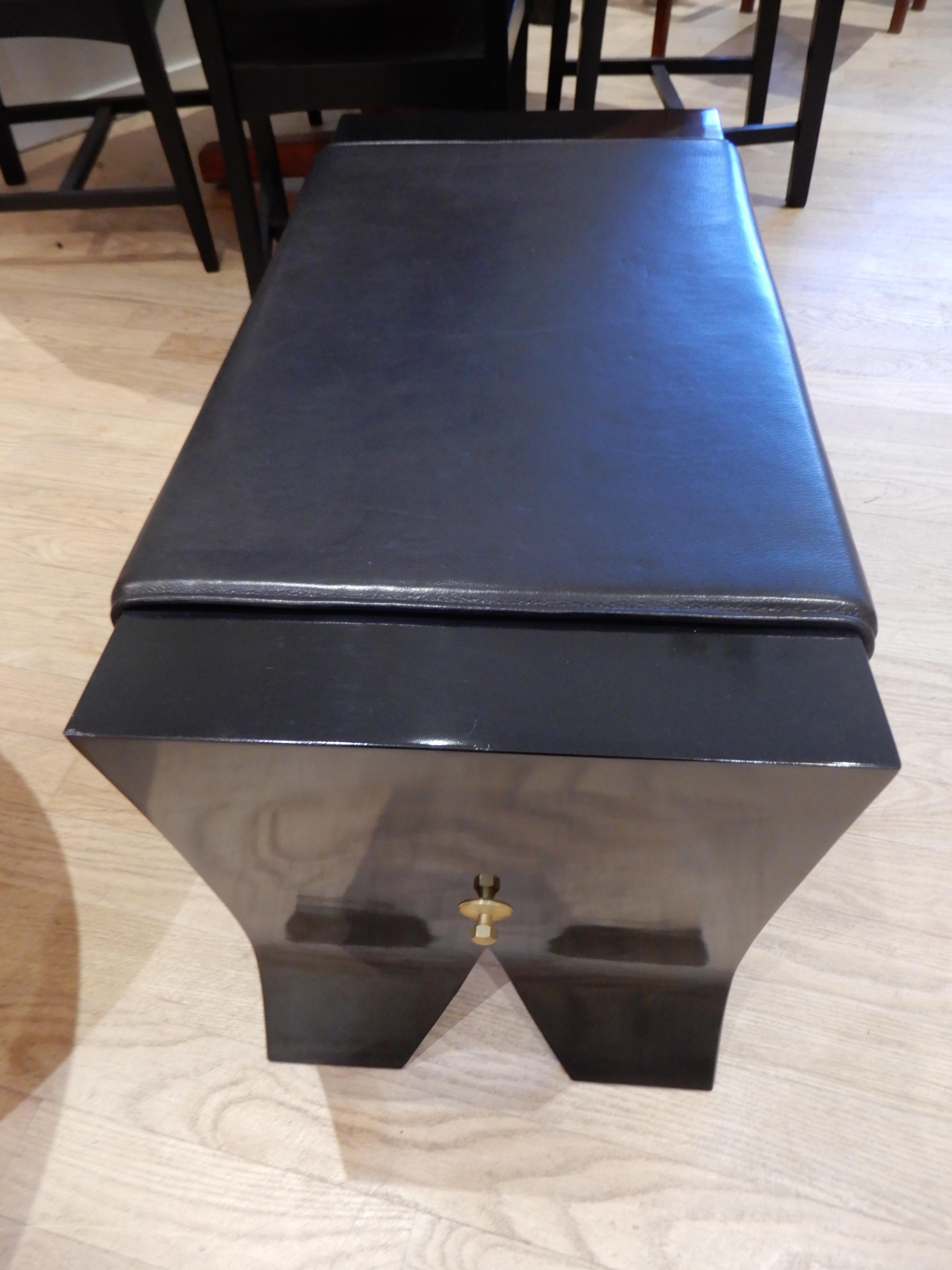 American Craftsman Ebonized Piano Bench by Studio Craft Artist David N Ebner.  2019 For Sale