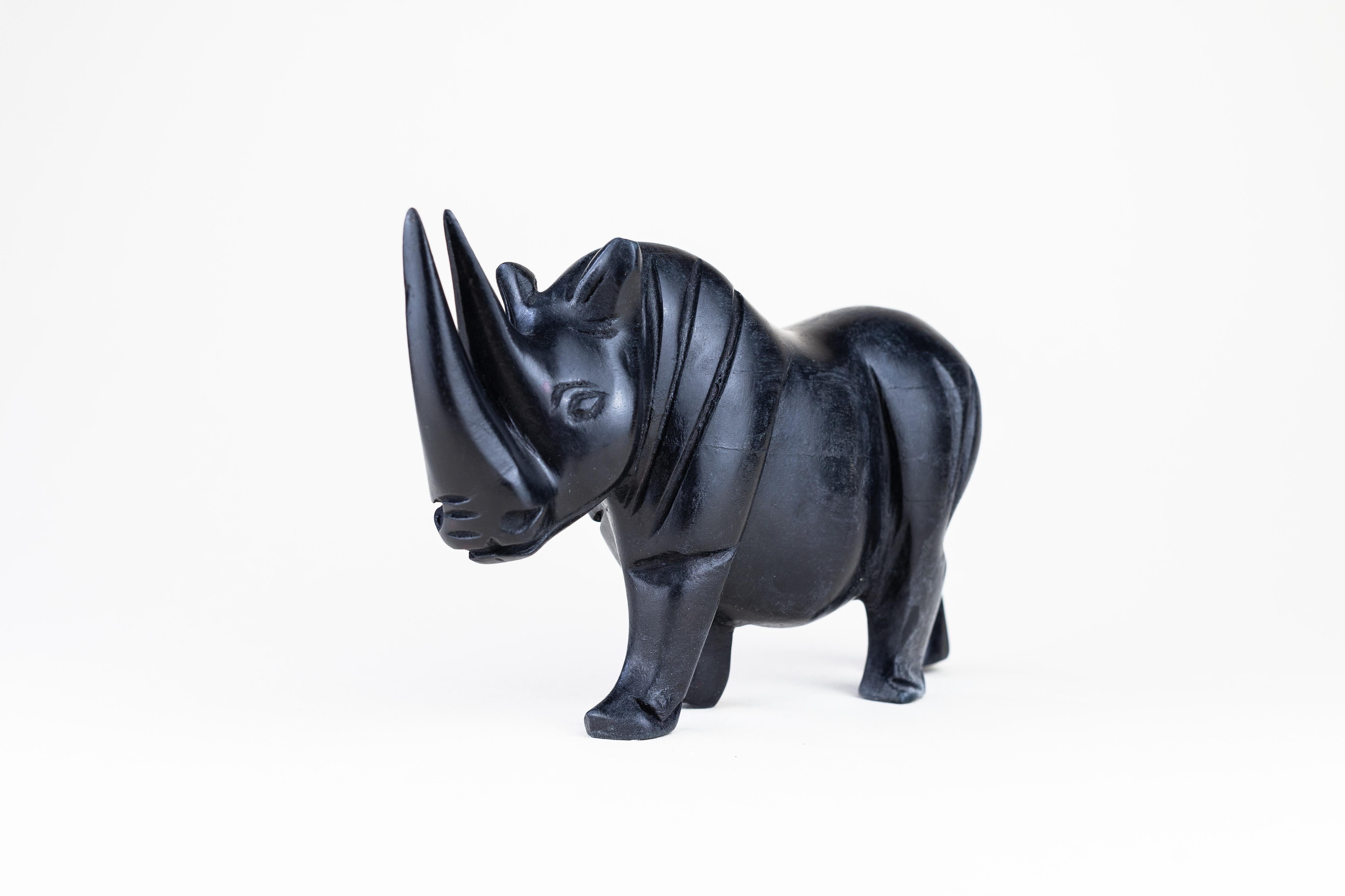 Ebonisierte Rhinoceros-Holzskulptur im Zustand „Gut“ im Angebot in ROUEN, FR