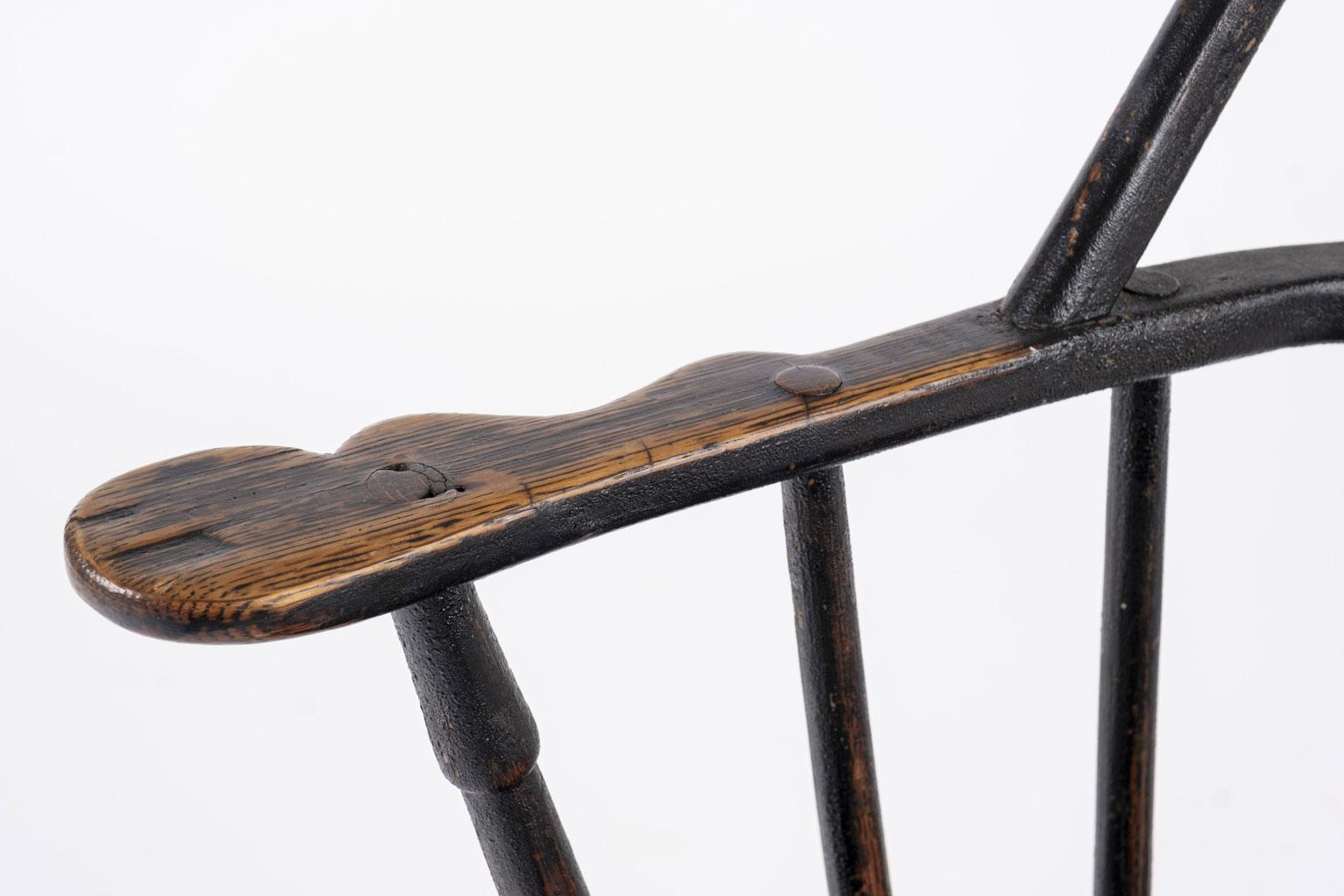 Ebonized Sack Back Windsor In Good Condition In Houston, TX