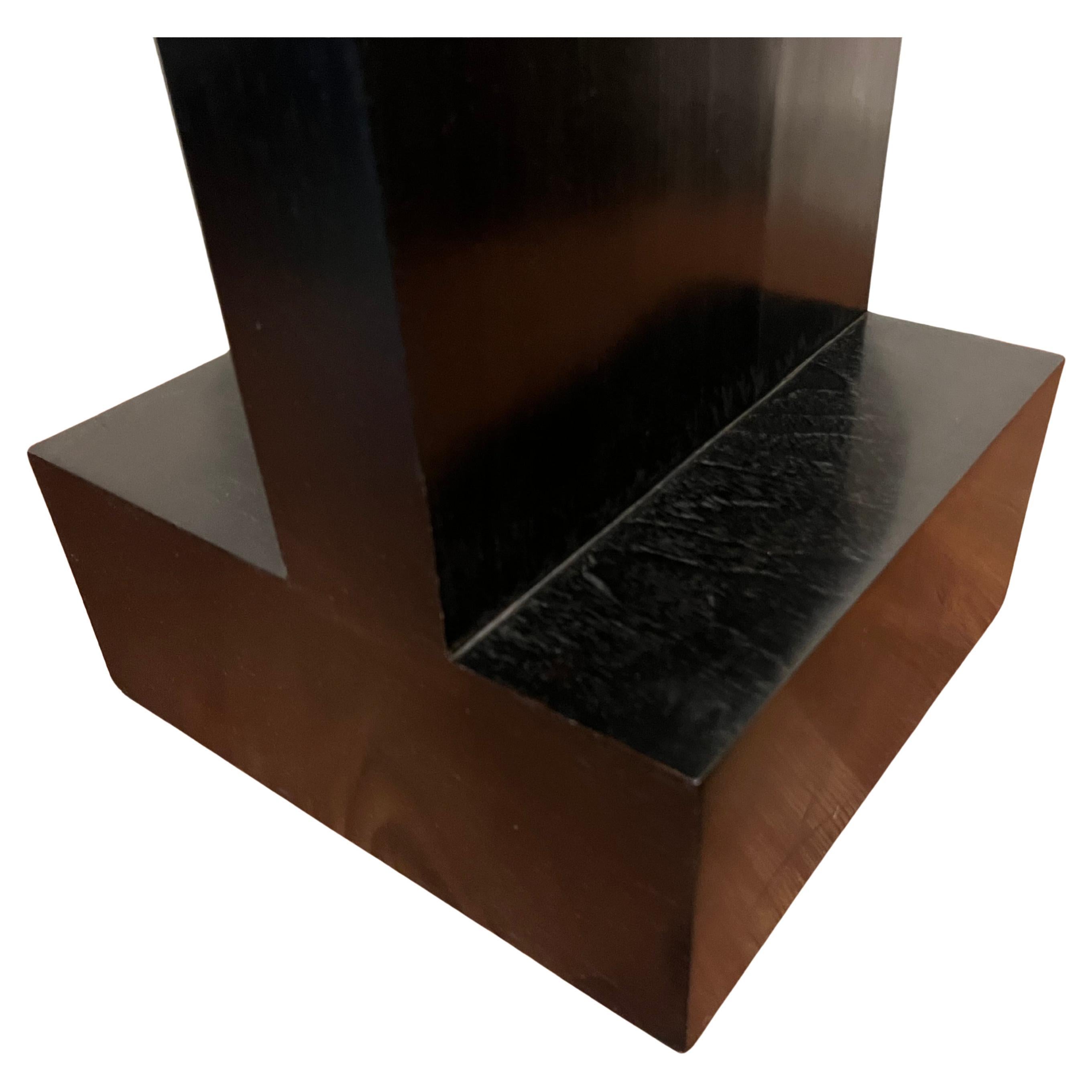 Mesa de pedestal de teca maciza ebonizada by Chista en venta 1