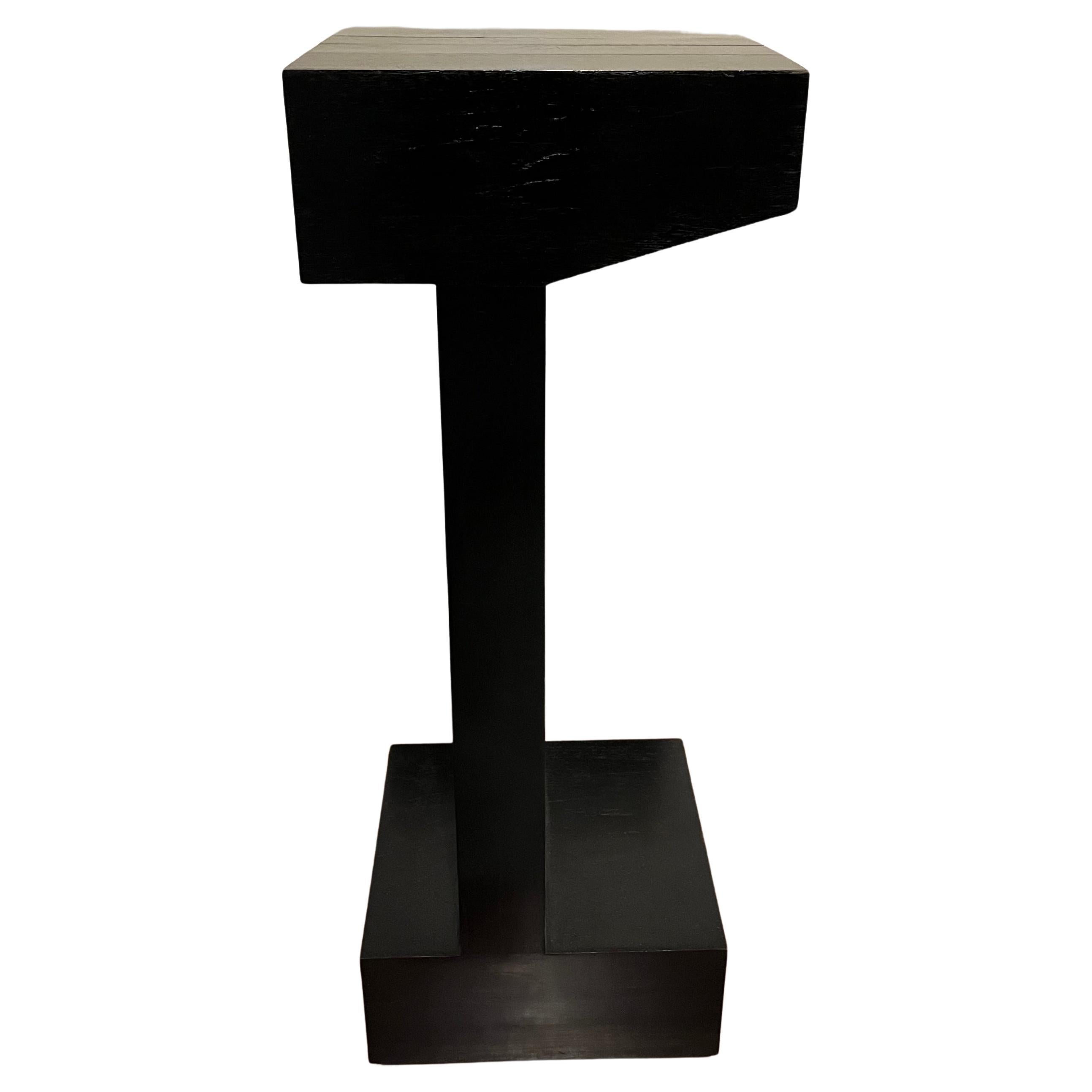 Mesa de pedestal de teca maciza ebonizada by Chista en venta