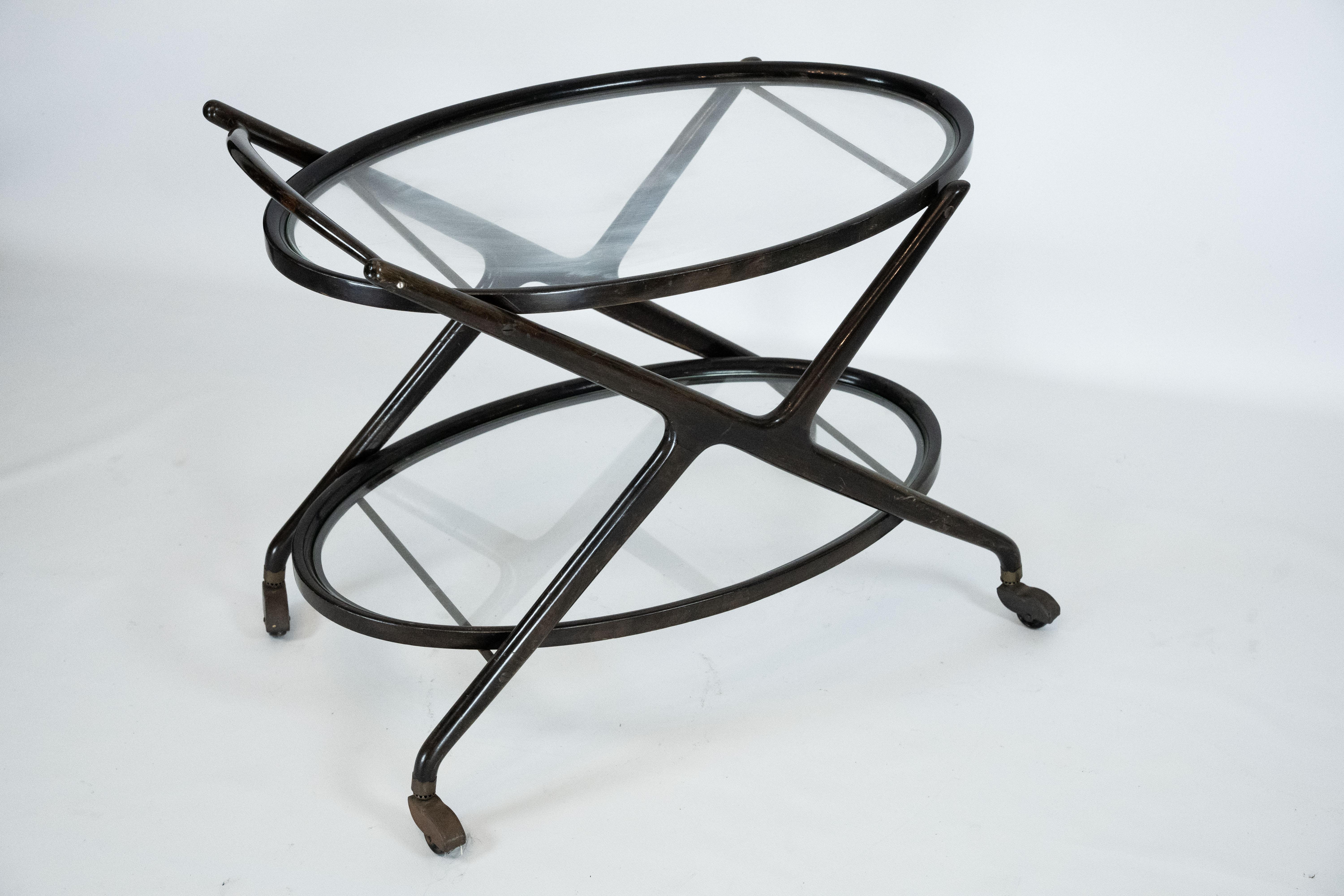 Chariot de bar en bois ébonisé et verre par Cesare Lacca, Italie années 1950 en vente 3