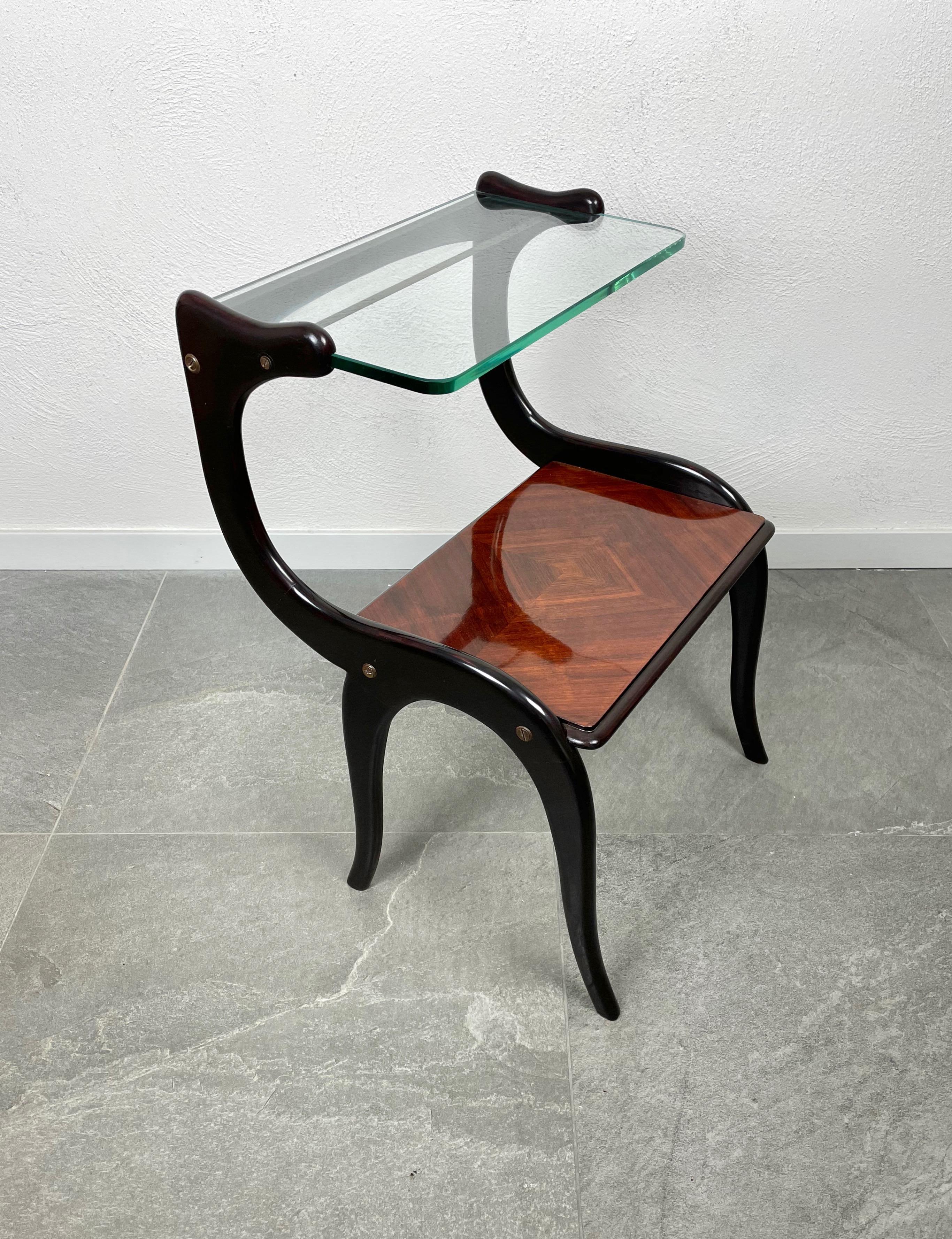 Mid-Century Modern Ebonized Wood and Glass Side Table Attributed to Ico Parisi, Italy, 1950s For Sale