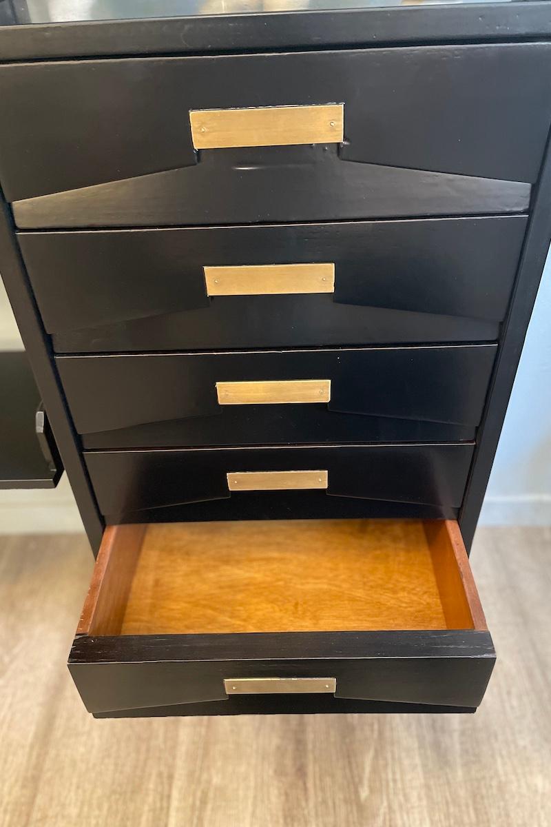Mid-20th Century Ebonized wood bookcase in the style of Albini, 1960s For Sale