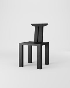 Monograma II Stuhl aus ebonisiertem Holz von Studio Orth