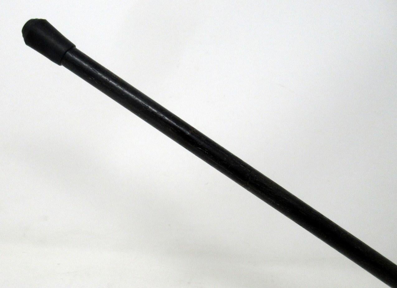 Ebonized Wood Walking Stick Cane Horn Crook Handle Sterling Silver Collar, 1912 In Good Condition In Dublin, Ireland