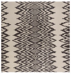 „Ebony Echo“ – moderner Flachgewebeteppich in Beige mit Anthrazit von Doris Leslie Blau
