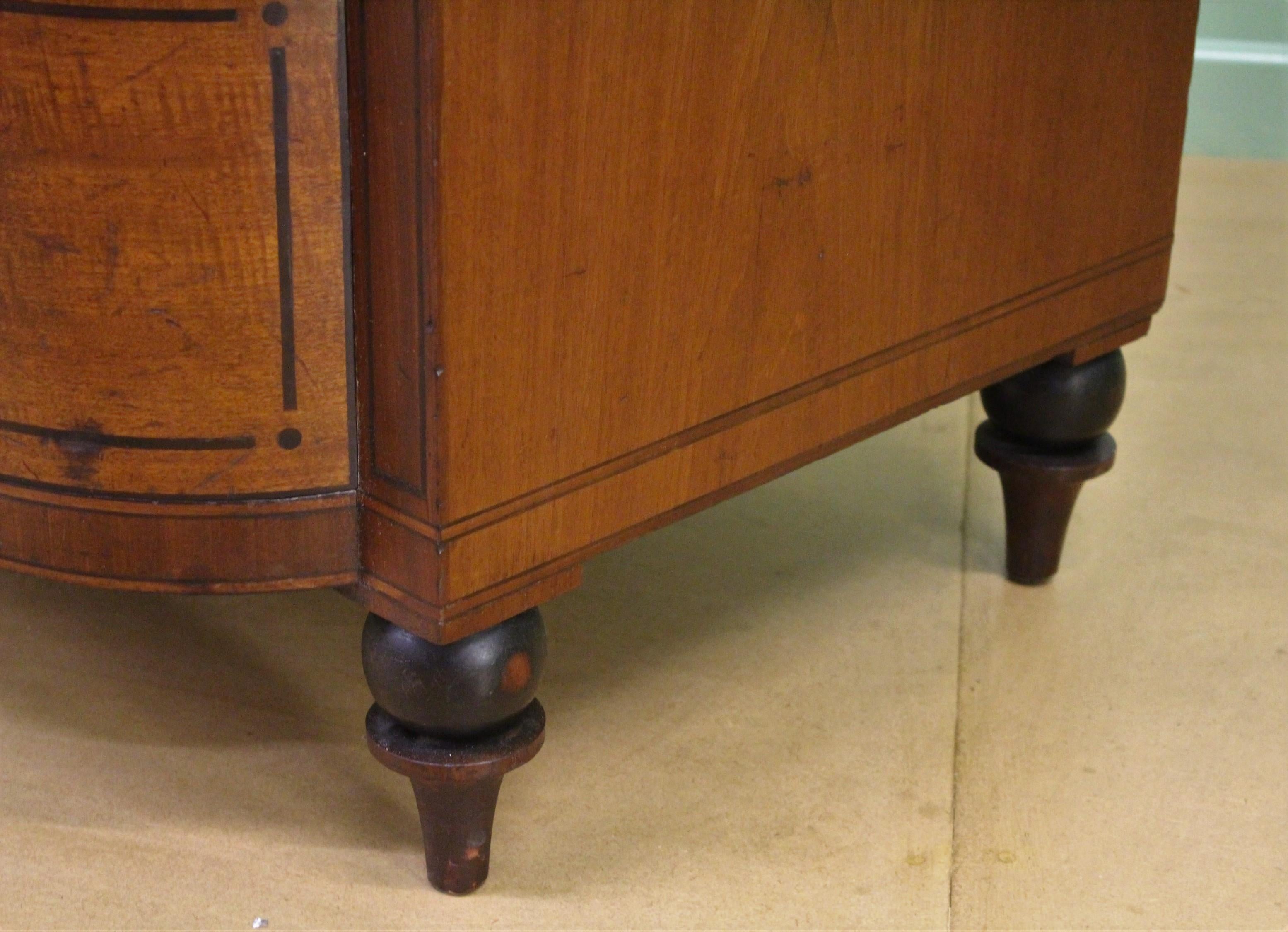 Ebony Inlaid Regency Mahogany Chest of Drawers In Good Condition For Sale In Poling, West Sussex