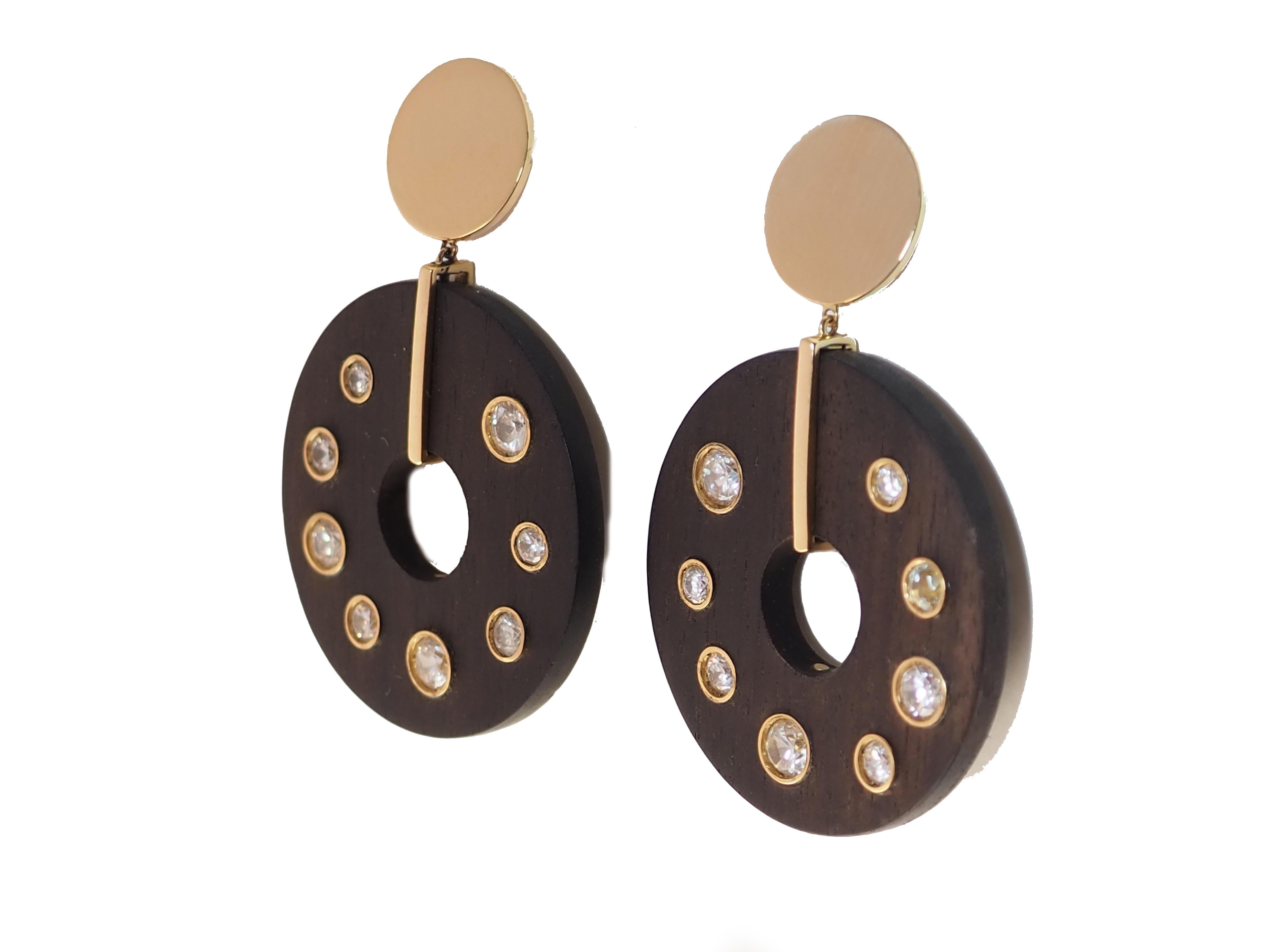 Artist Ebony Kunzite Gold Earrings For Sale