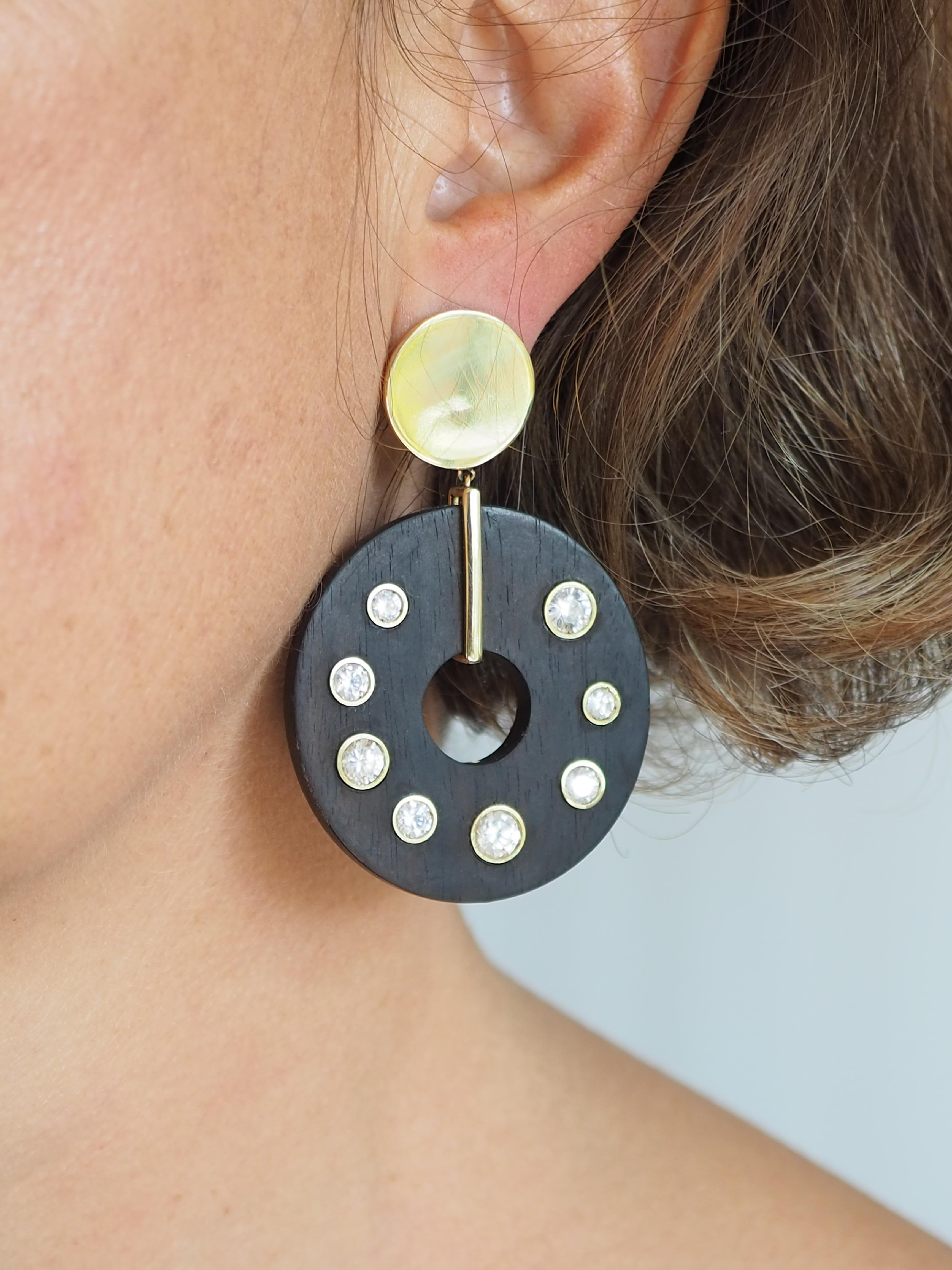Ebony Kunzite Gold Earrings For Sale 1