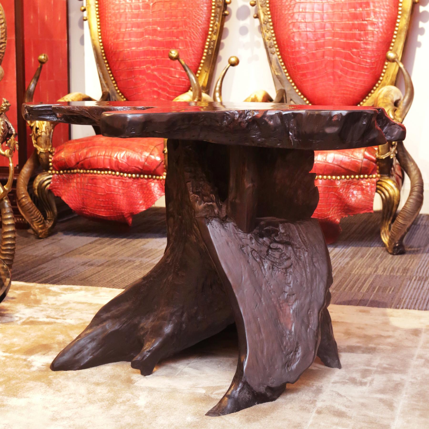 Fait main Table d'appoint massive en vente