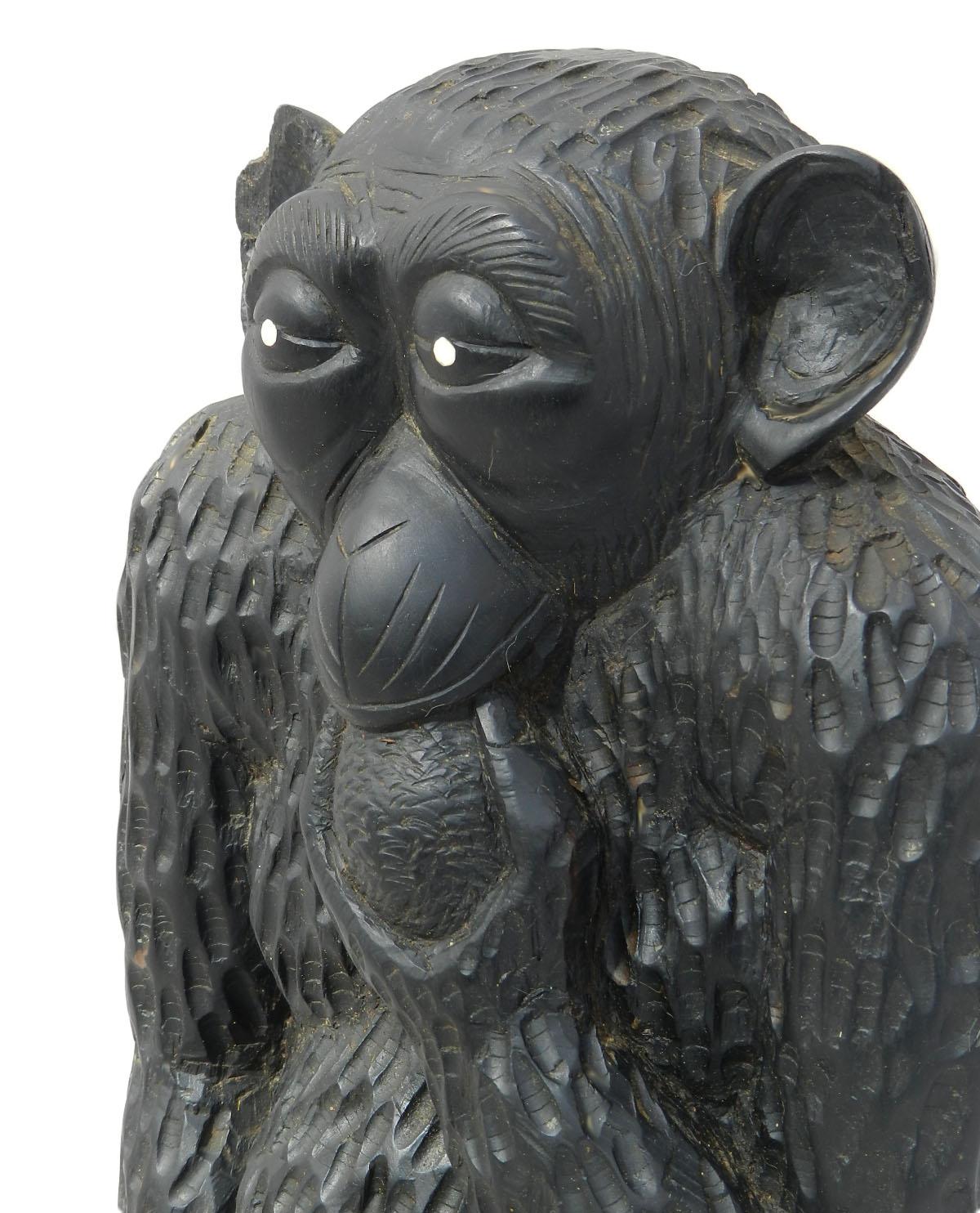 African monkey statue hand carved sculpture unique one of a kind
Solid wood
Early 20th century possibly older
Charming, impressive and very decorative
Large and heavy
Very good antique condition with a couple of very minor losses not