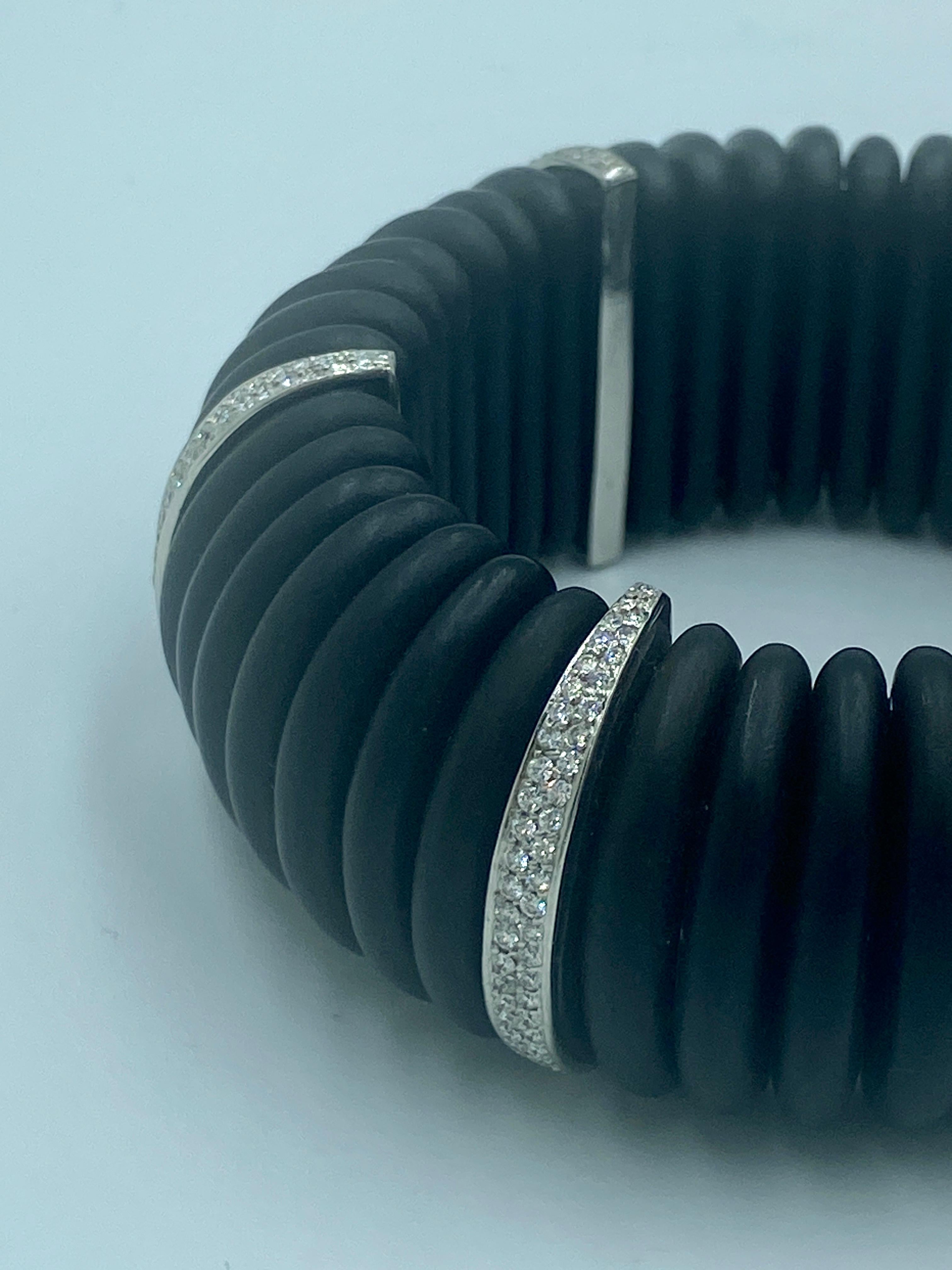 Manschettenarmband aus Ebenholz, Platin und Diamanten (Moderne) im Angebot