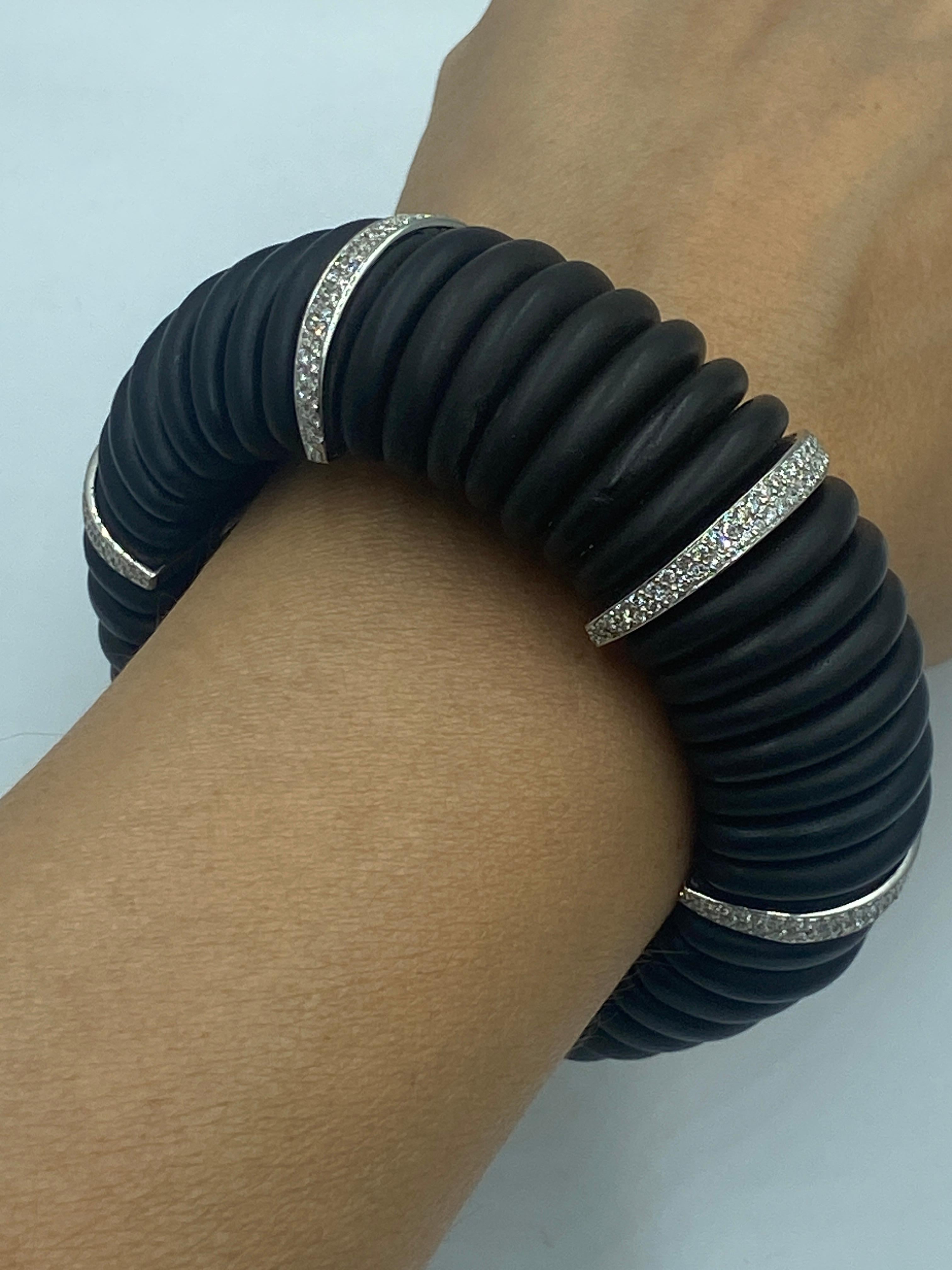 Manschettenarmband aus Ebenholz, Platin und Diamanten im Angebot 2