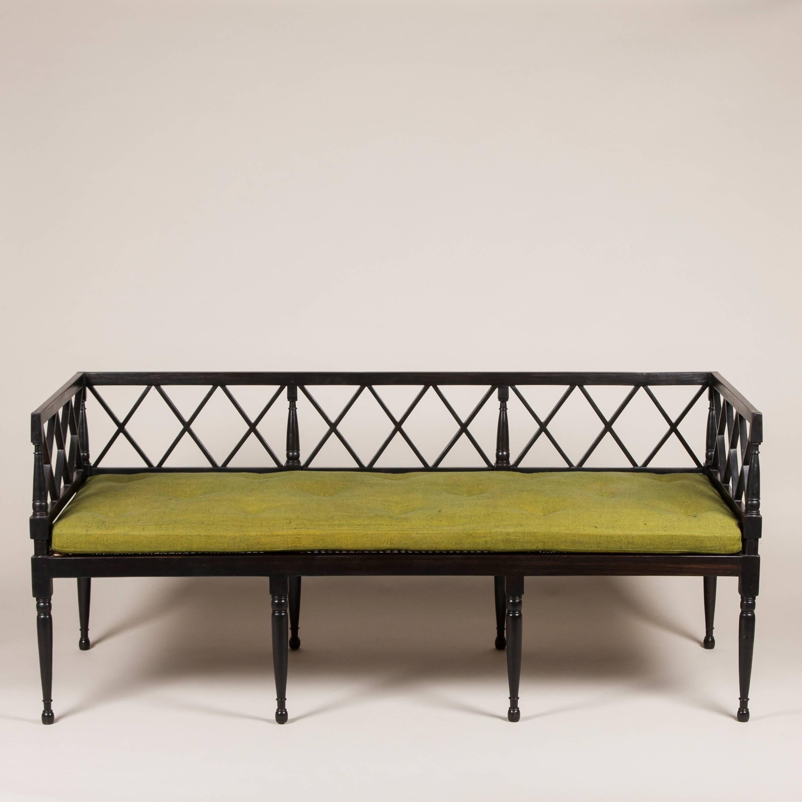 Ebony Settees In Good Condition For Sale In London, GB