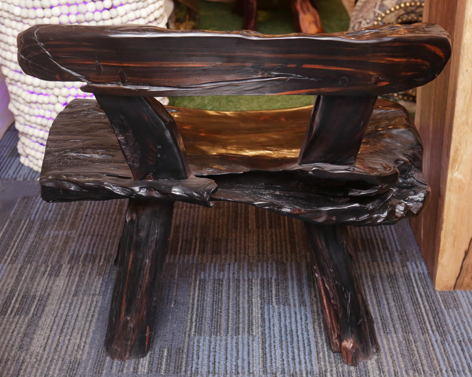 Ebony Thick 3 Bench with Backrest In Excellent Condition For Sale In Paris, FR