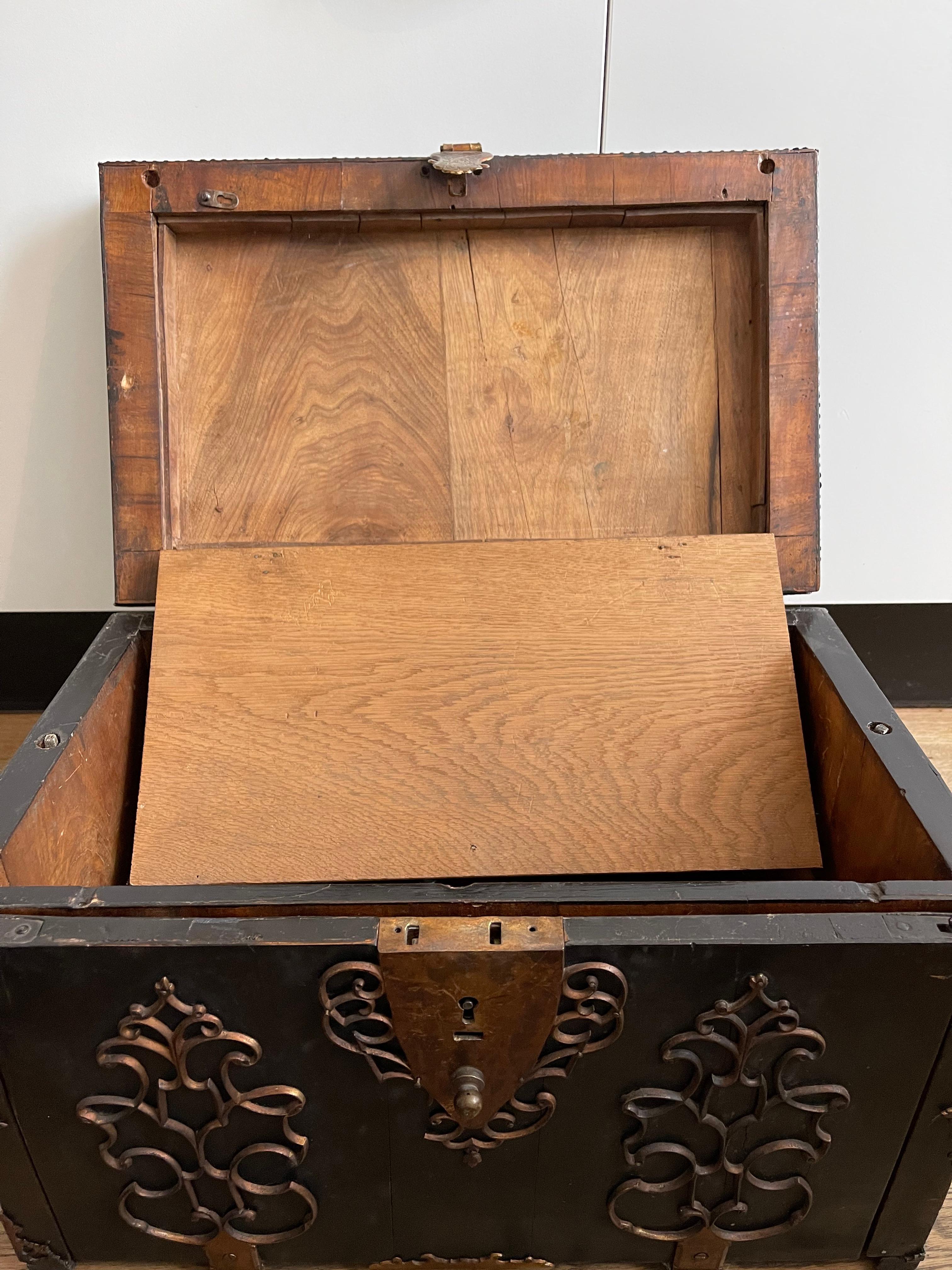 Dutch Ebony Veneered Captain's Chest or Strong Box 'Coffre Fort', 17th Century For Sale