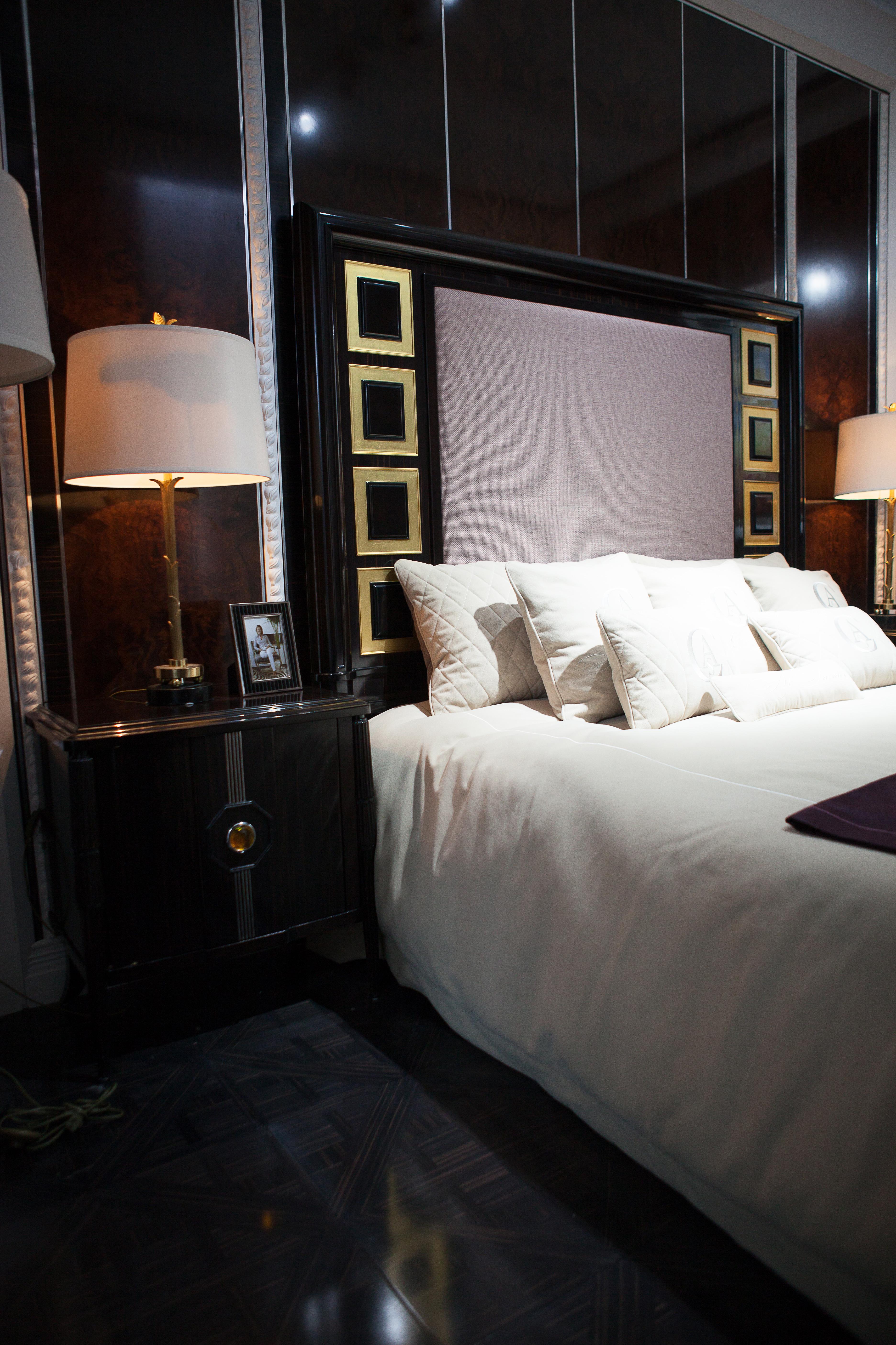 Ebony Wood and Gold Leaf Contemporary Bed For Sale 1