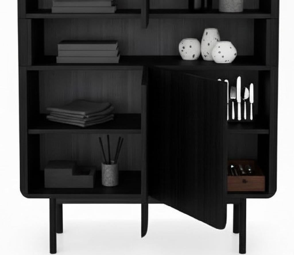 XXI secolo e contemporaneo Armadietto in Wood Wood con Silhouette arrotondata e gambe in metallo - Studio Design/One in vendita