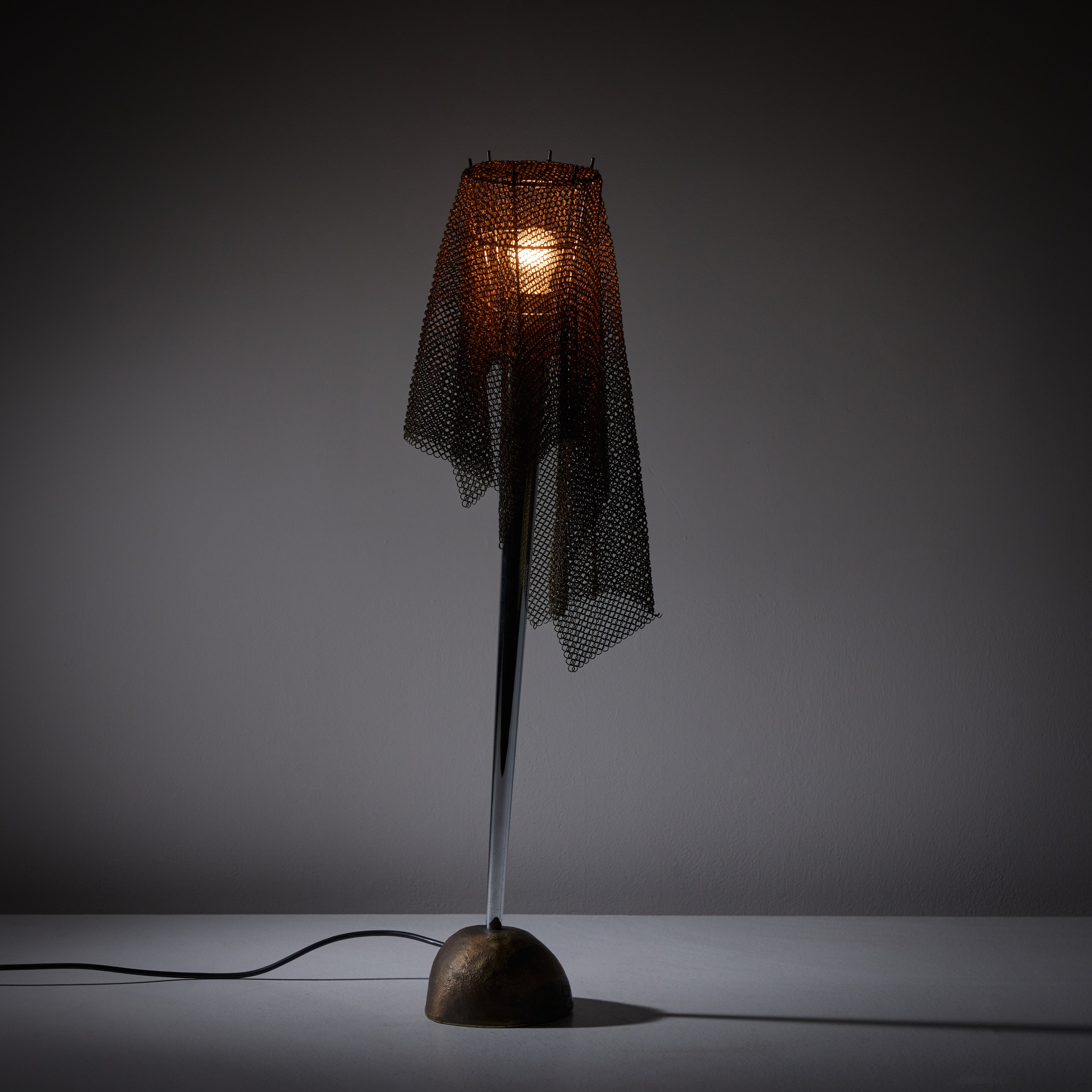 Tischlampe „Ecate“ von Toni Cordero für Artemide (Moderne) im Angebot