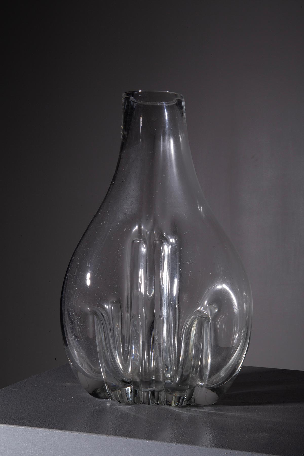 Mid-Century moderno Eccentric murano vase by Toni Zuccheri in vendita