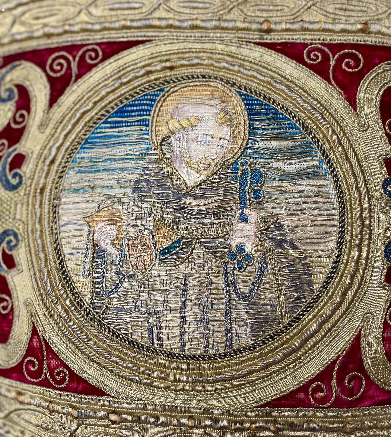 Seta Ricamo ecclesiastico San Pietro  Circa 1600 in vendita