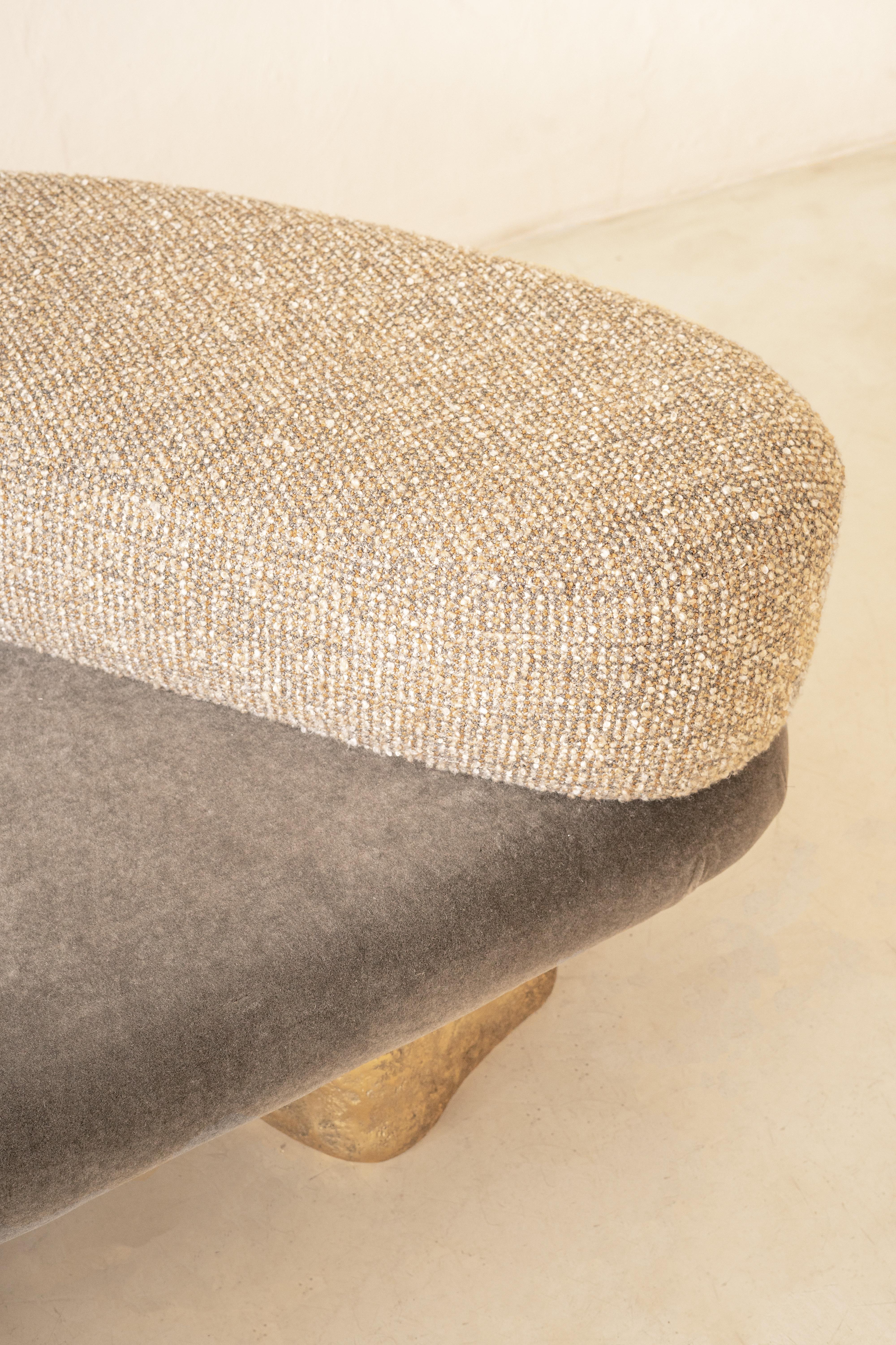 Eche Sofa von Lucas Recchia, brasilianischer Zeitgenosse, 2024 im Zustand „Neu“ im Angebot in New York, NY