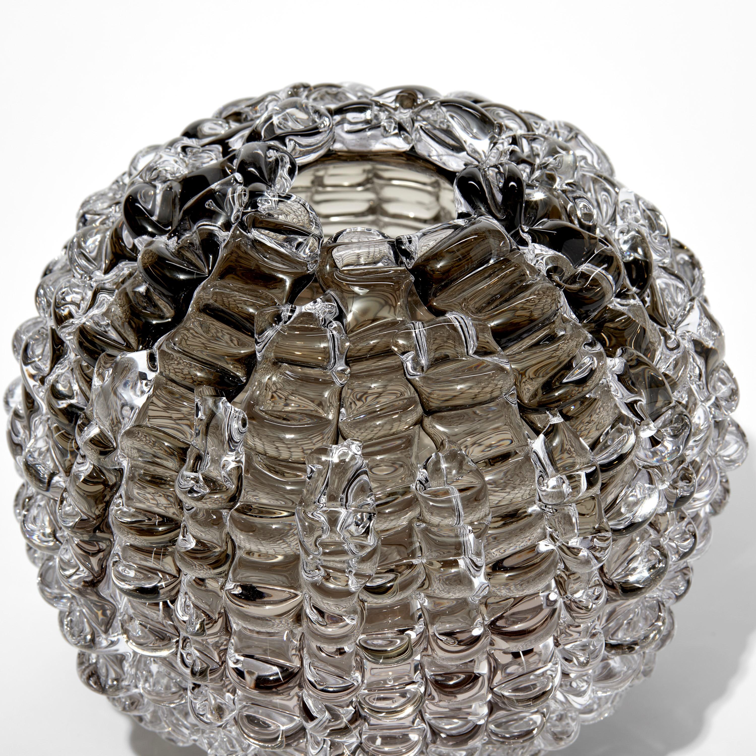 Organico moderno Echinus in Bronze, un centrotavola in vetro ispirato ai ricci di mare di Katherine Huskie in vendita