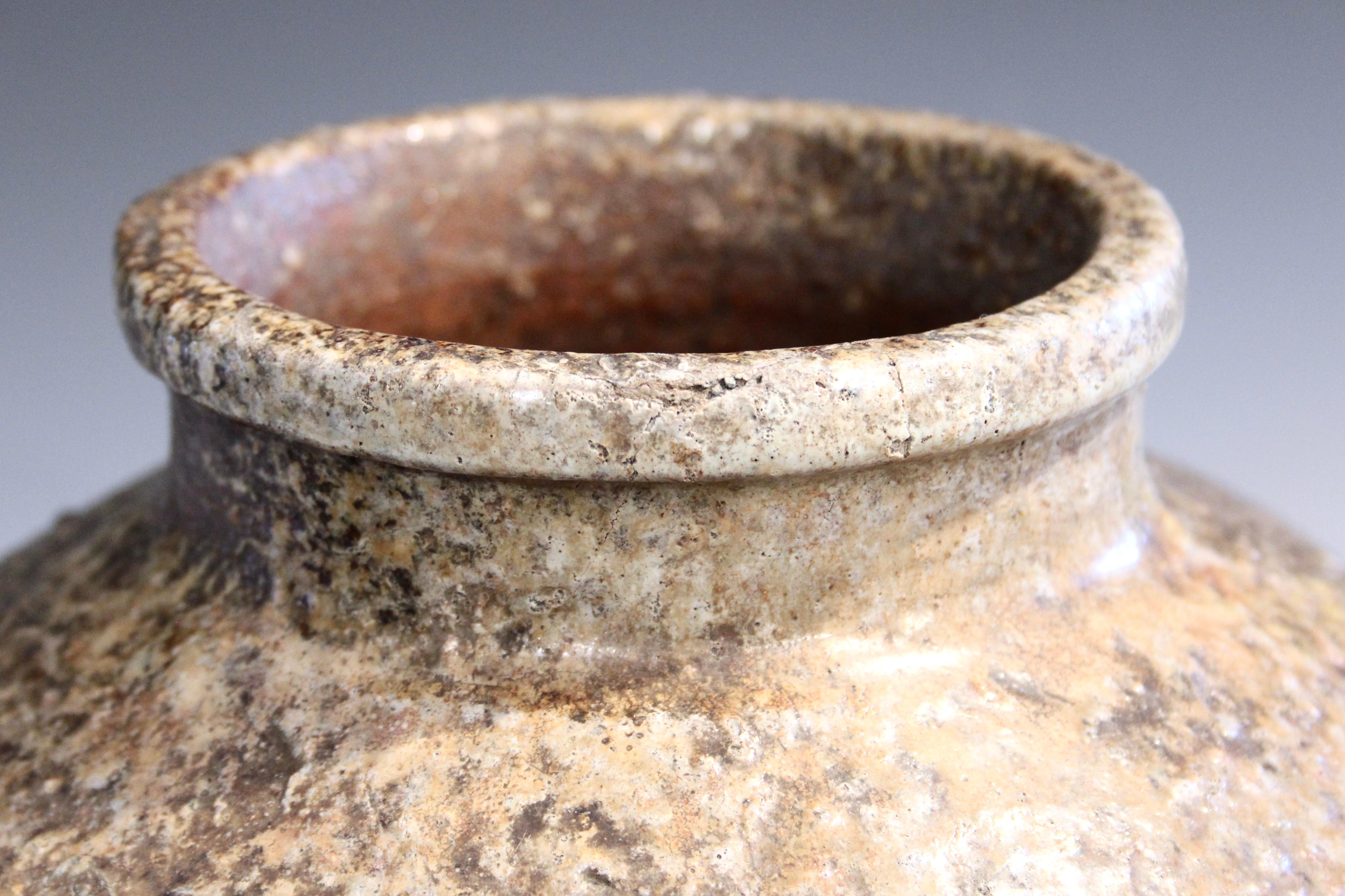 Vaso Tsubo di Echizen Ware del periodo Edo Ceramica giapponese Wabi Sabi smaltata a cenere in vendita 2