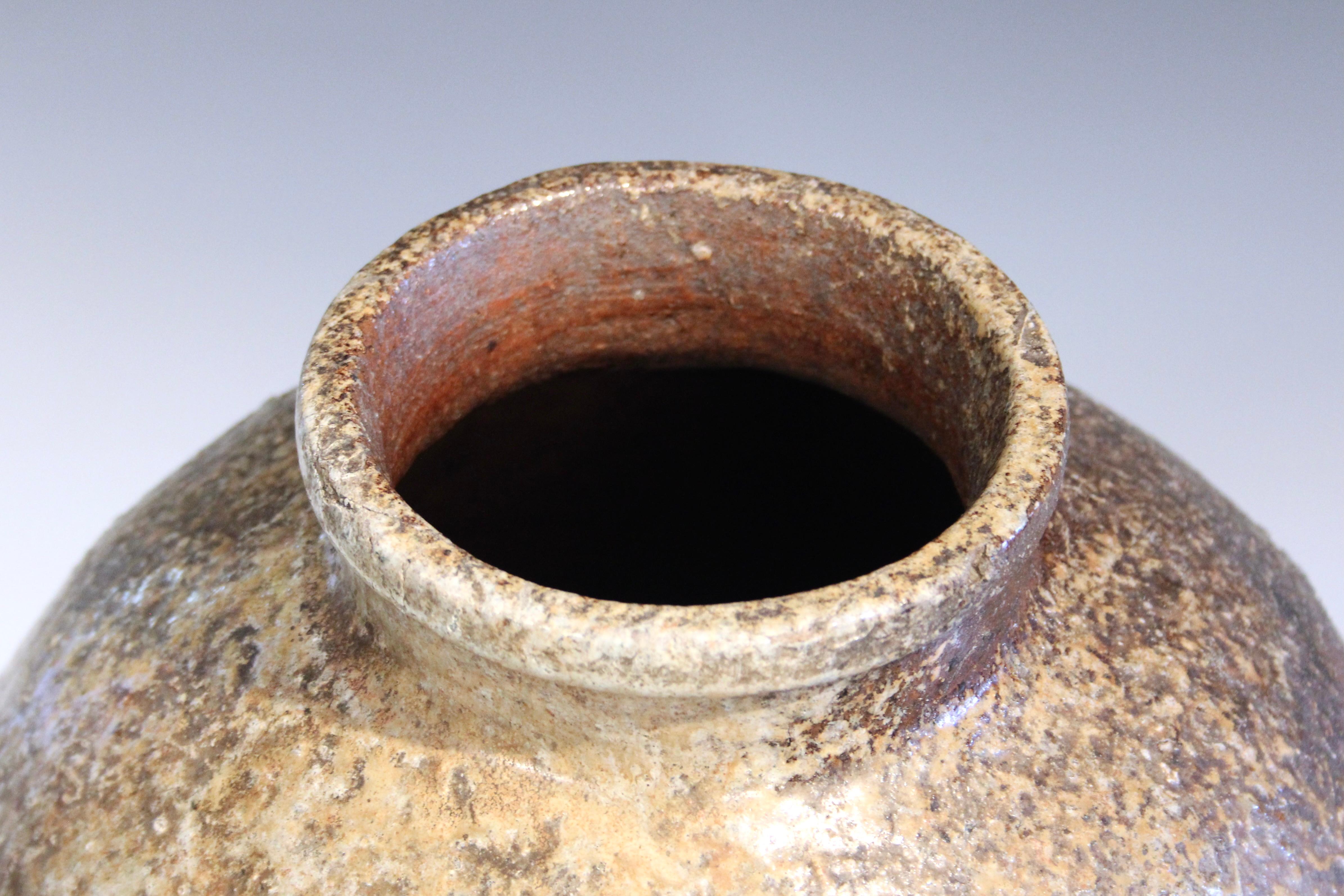 Vaso Tsubo di Echizen Ware del periodo Edo Ceramica giapponese Wabi Sabi smaltata a cenere in vendita 3