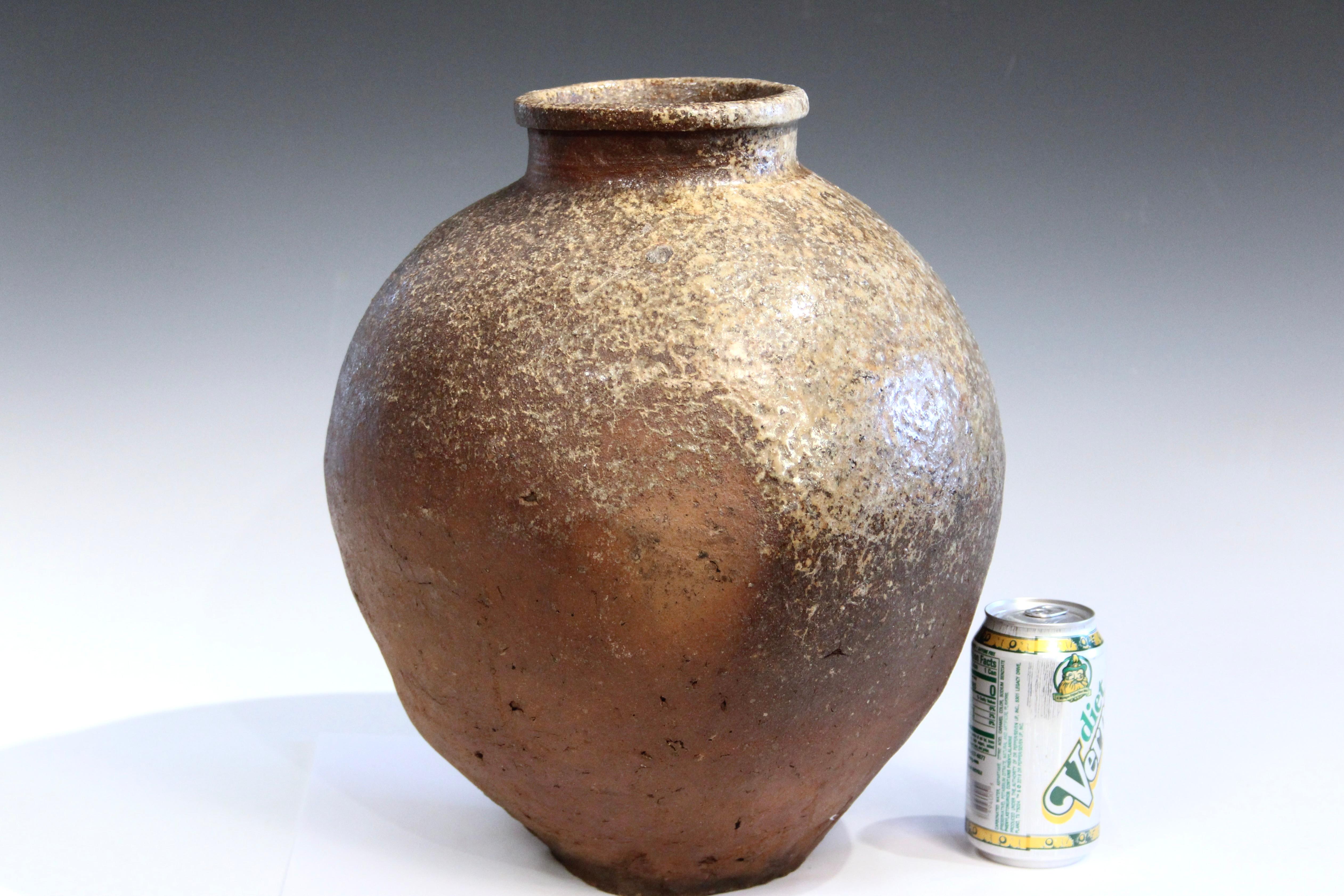 Vaso Tsubo di Echizen Ware del periodo Edo Ceramica giapponese Wabi Sabi smaltata a cenere in vendita 4