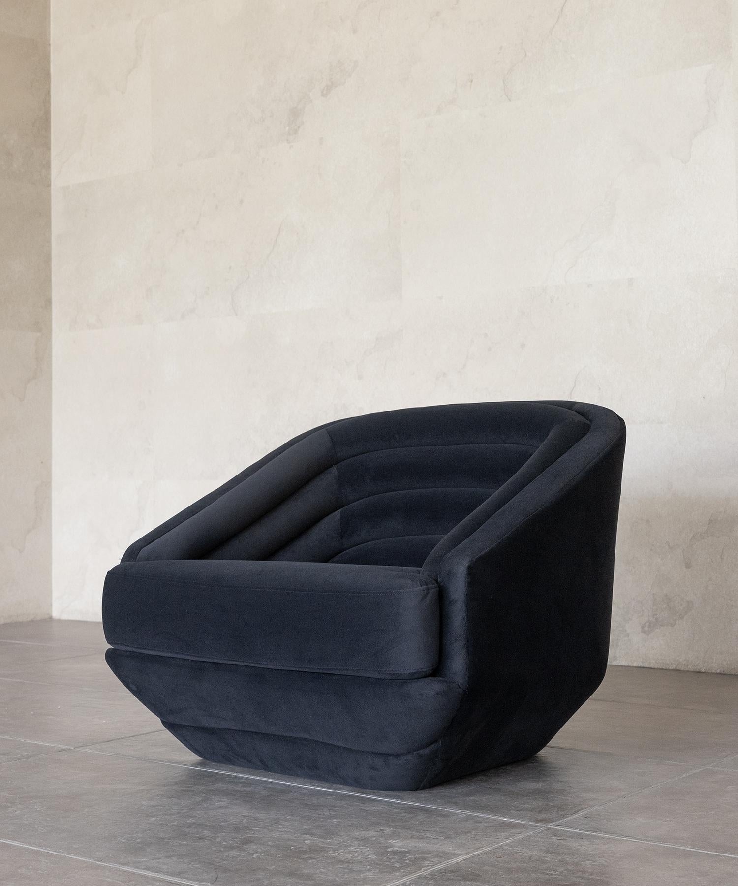 Moderno SEDIA ECHO - Velluto nero opaco di SHO MODERN in vendita