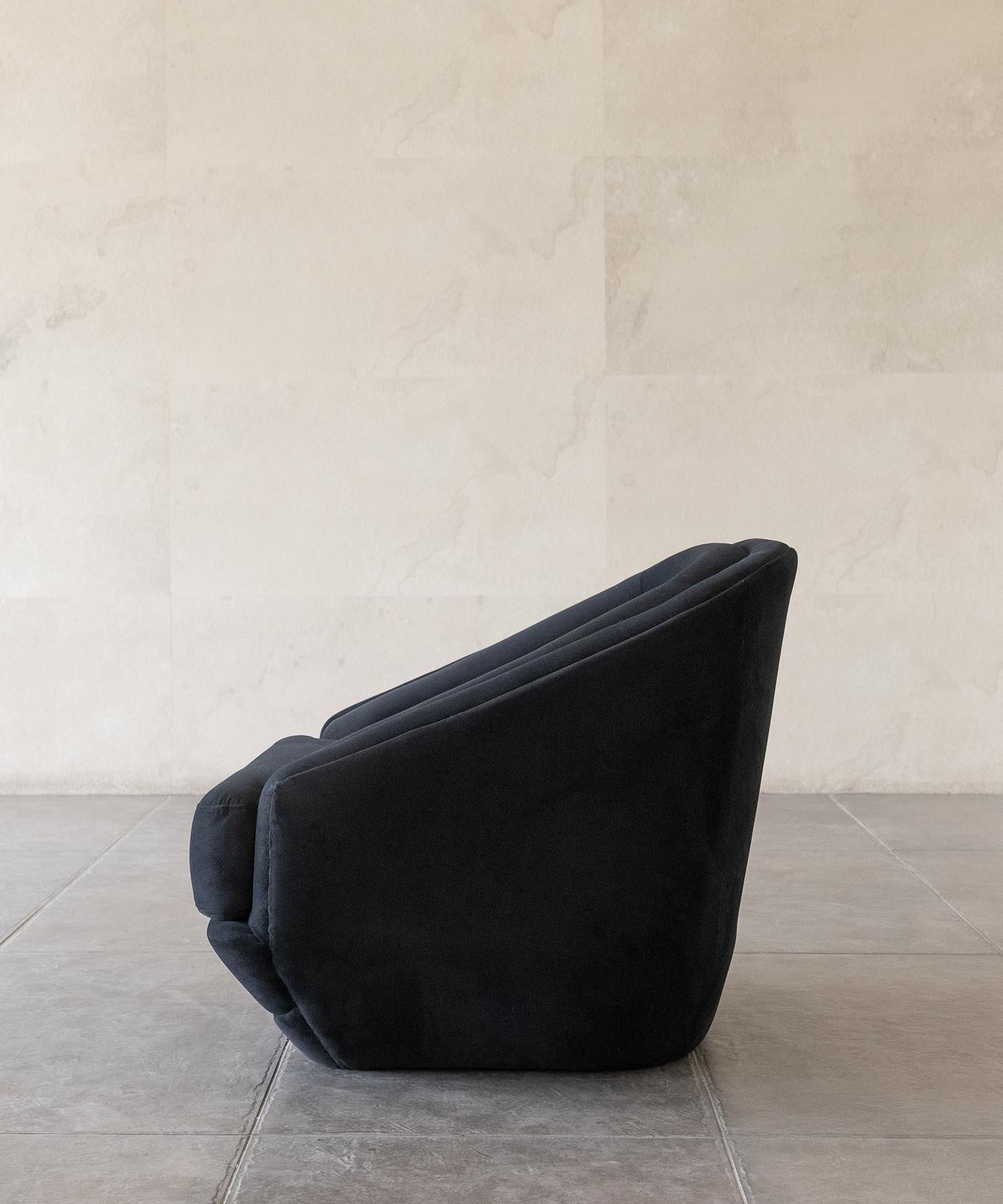 SEDIA ECHO - Velluto nero opaco di SHO MODERN In condizioni Nuovo in vendita a Laguna Niguel, CA