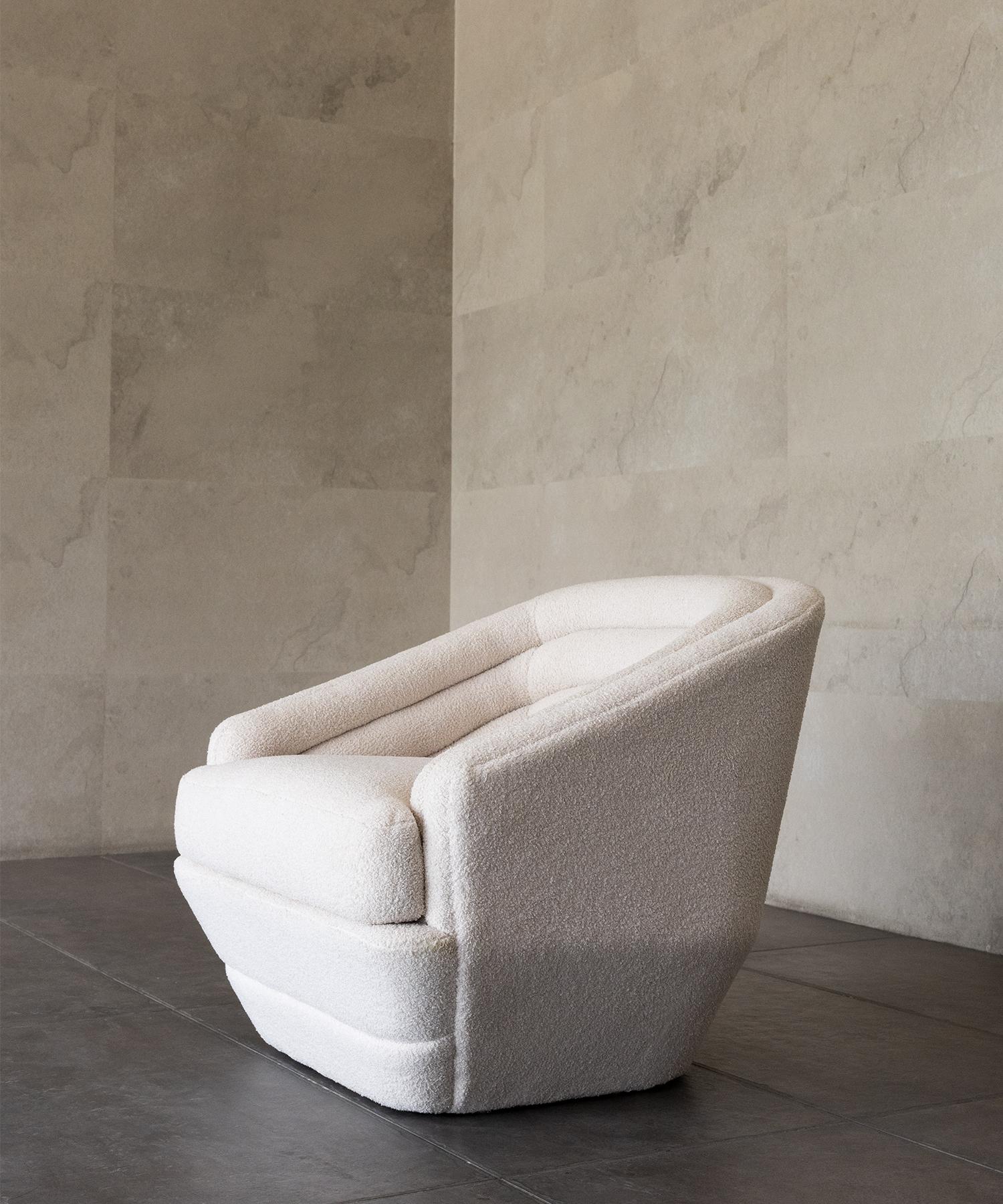Moderno SEDIA ECHO - Bouclè Tranquillo Whiting di SHO MODERN in vendita